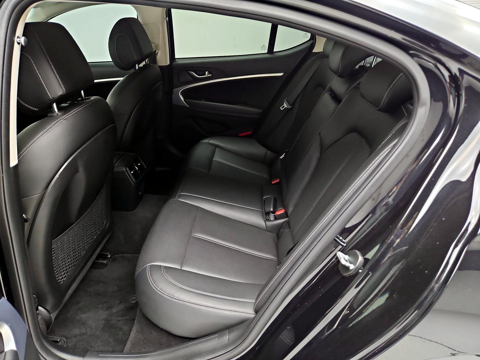 Thumbnail: 2023 Genesis G70 - 20