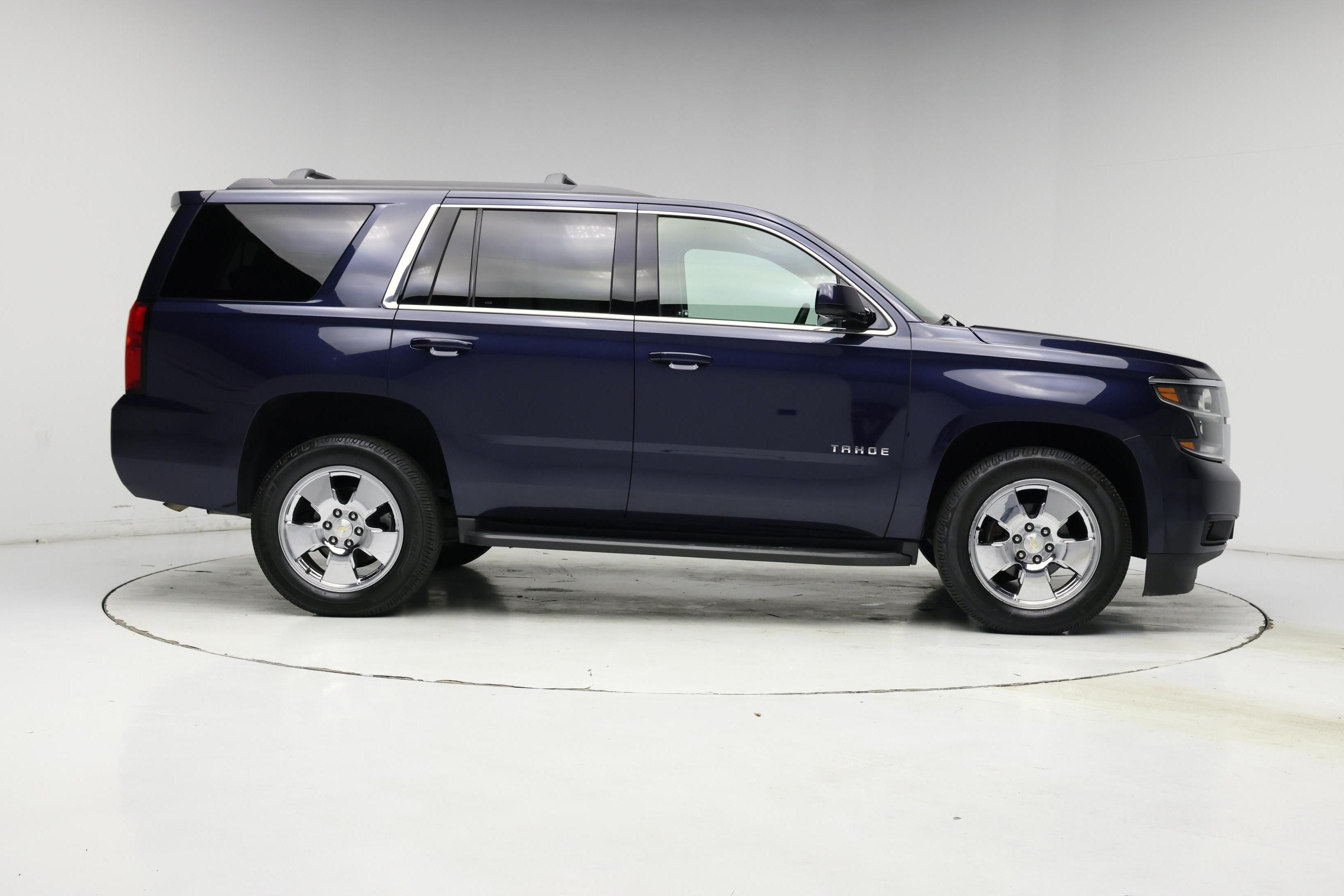 Thumbnail: 2018 Chevrolet Tahoe - 7