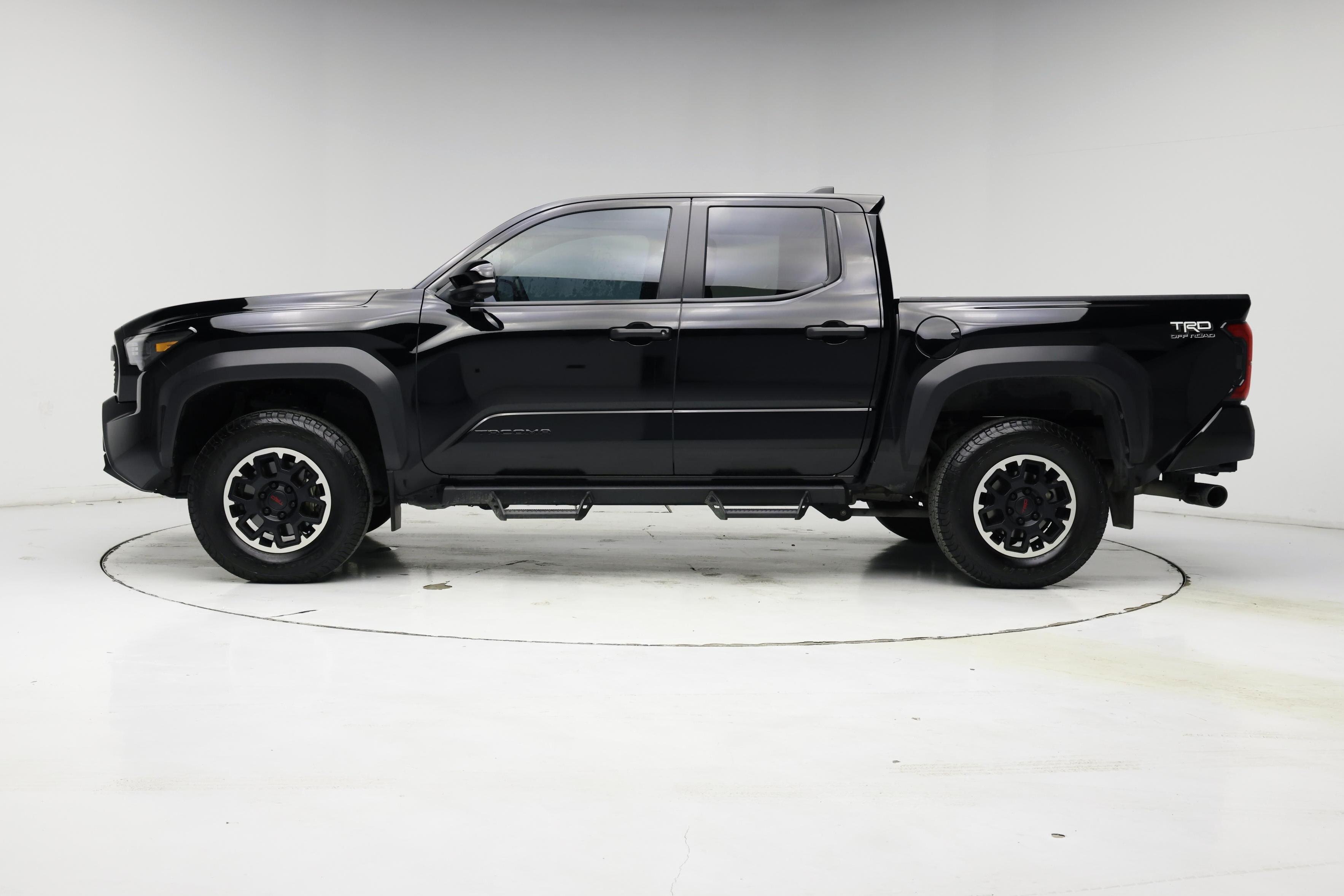 Thumbnail: 2024 Toyota Tacoma - 3
