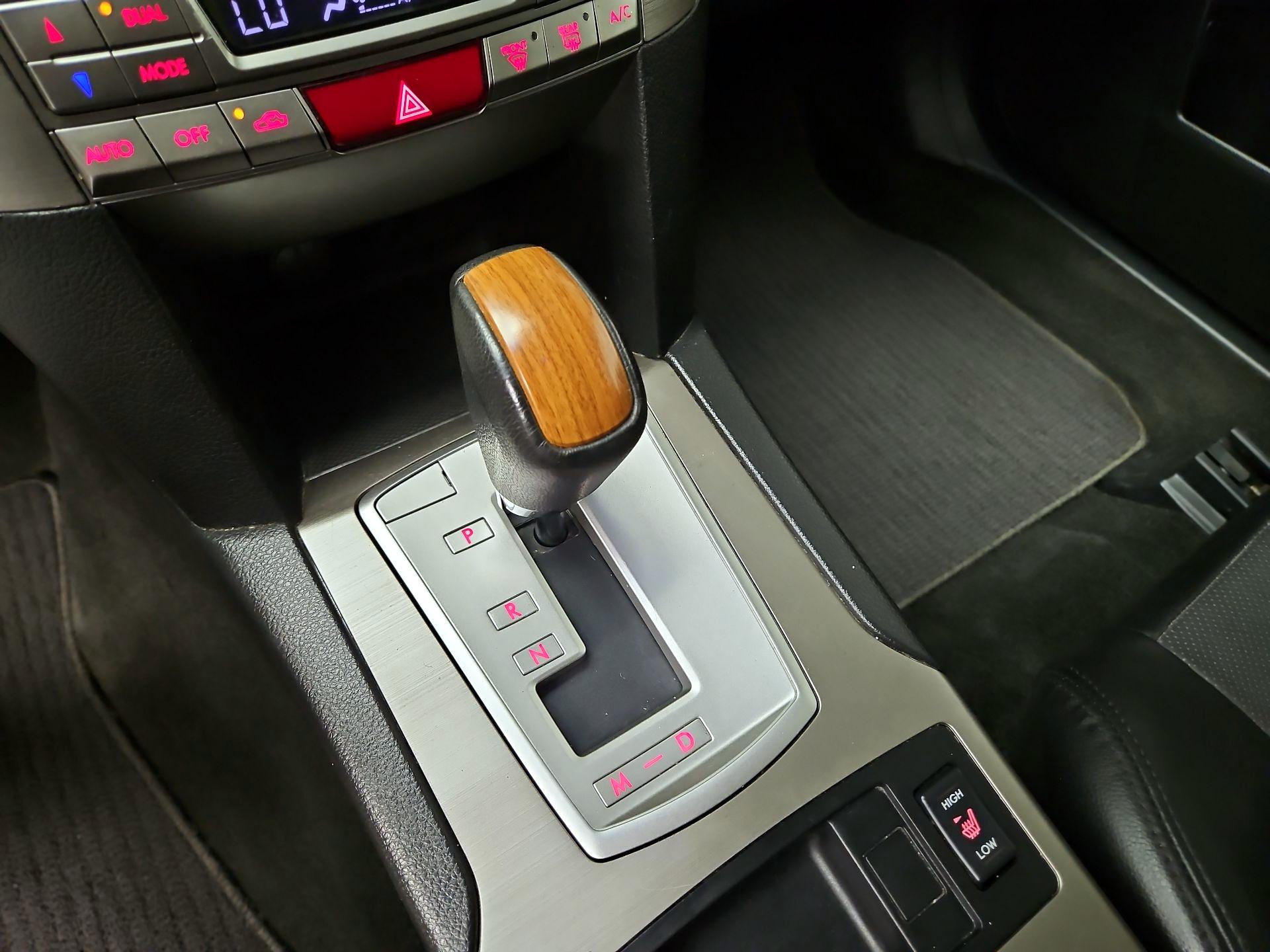 Thumbnail: 2014 Subaru Outback - 17