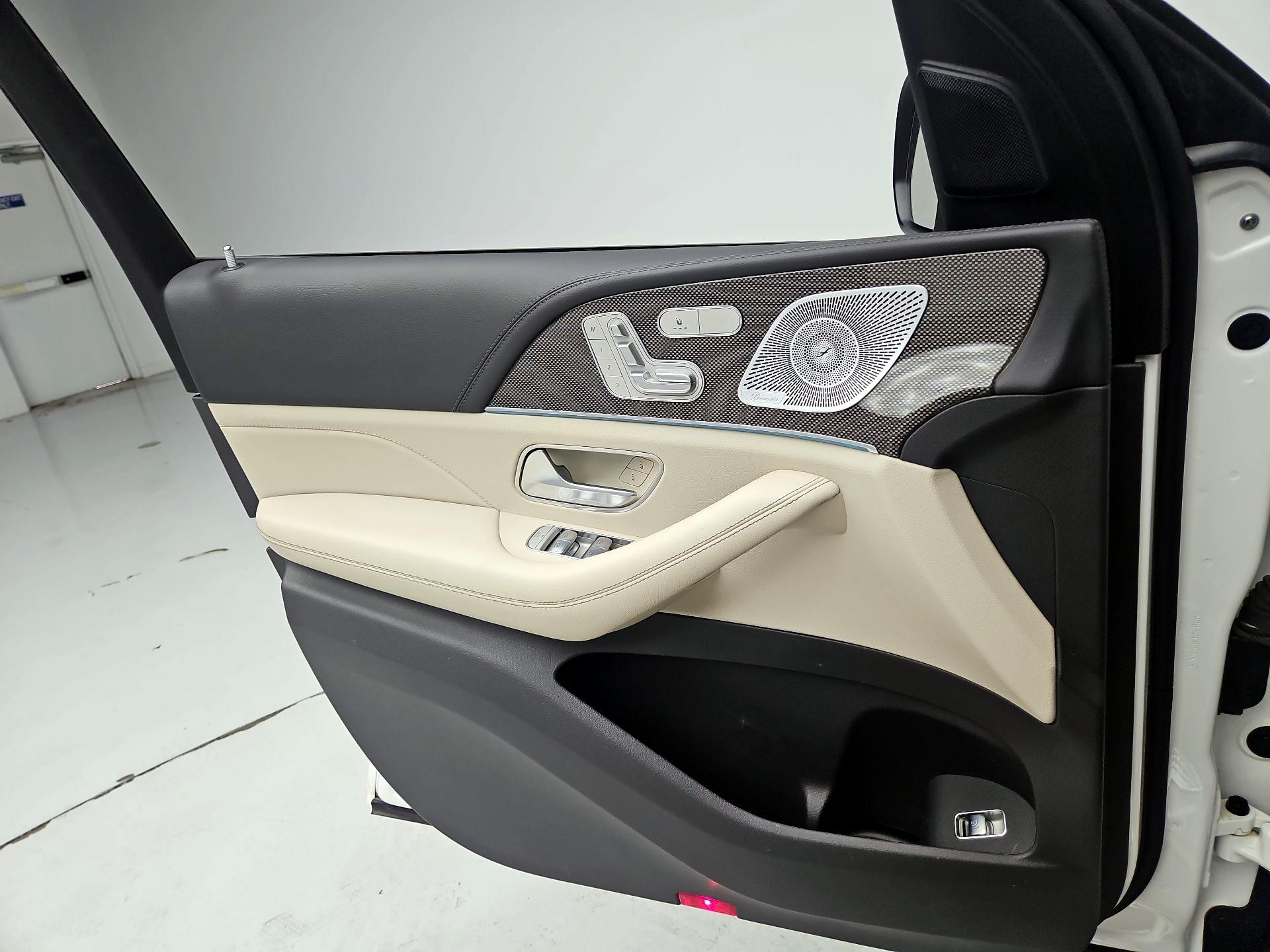 Thumbnail: 2020 Mercedes-Benz GLE - 12