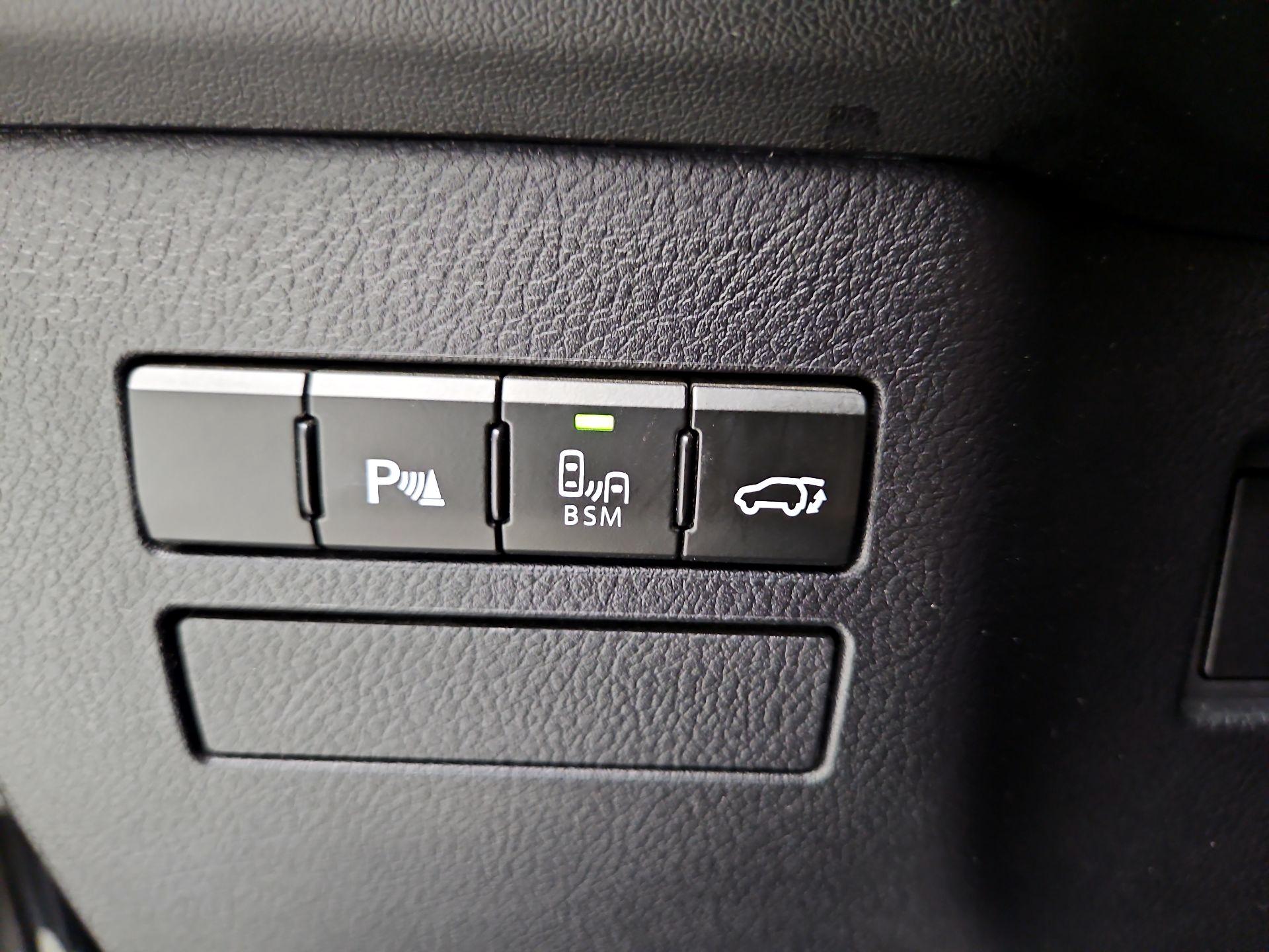 Thumbnail: 2015 Lexus NX - 13