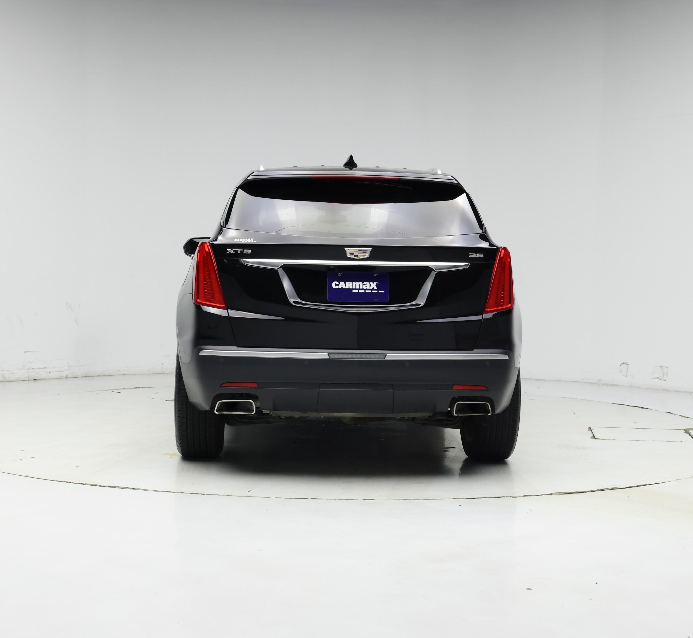 Thumbnail: 2018 Cadillac XT5 - 6