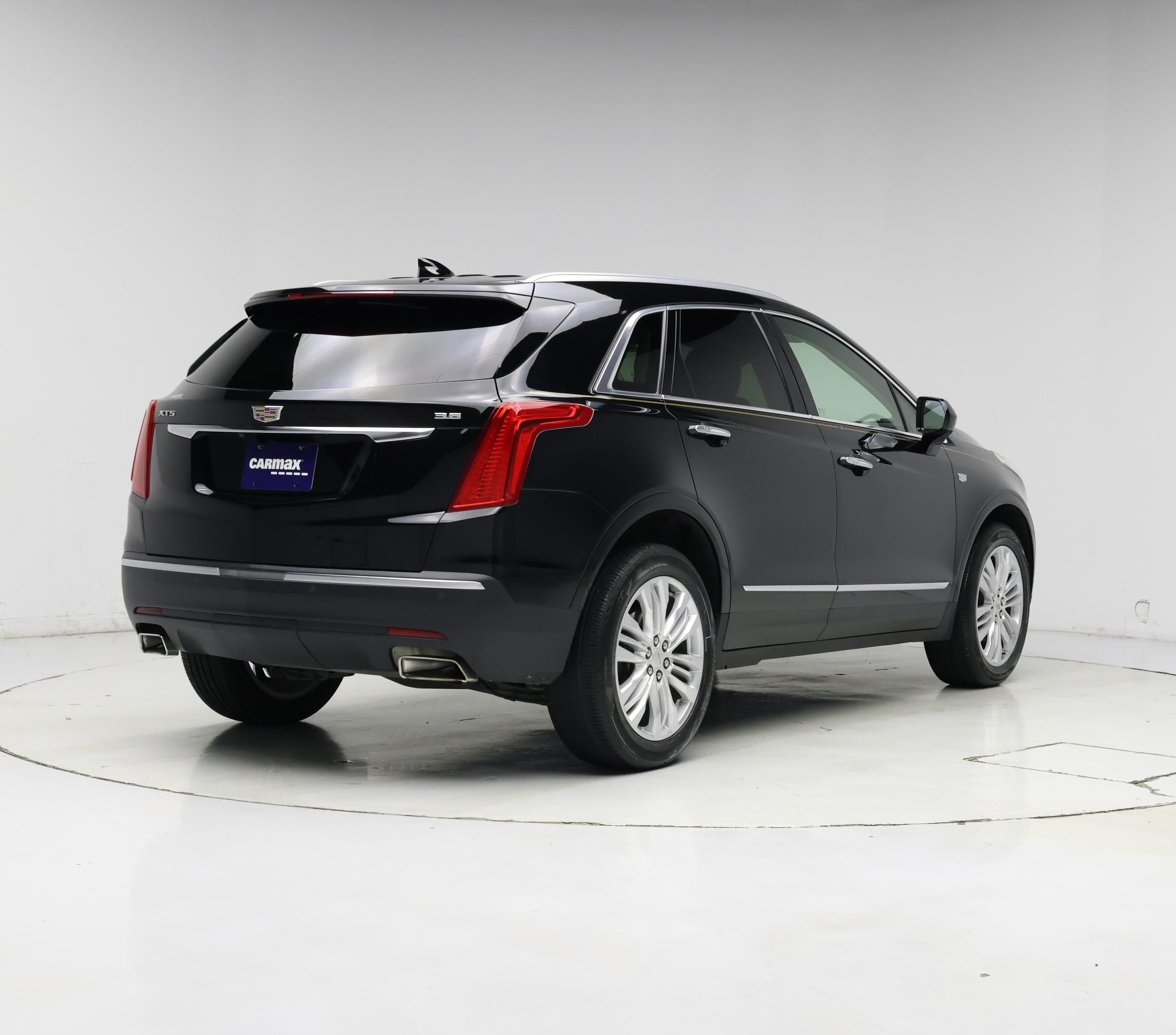 Thumbnail: 2018 Cadillac XT5 - 8