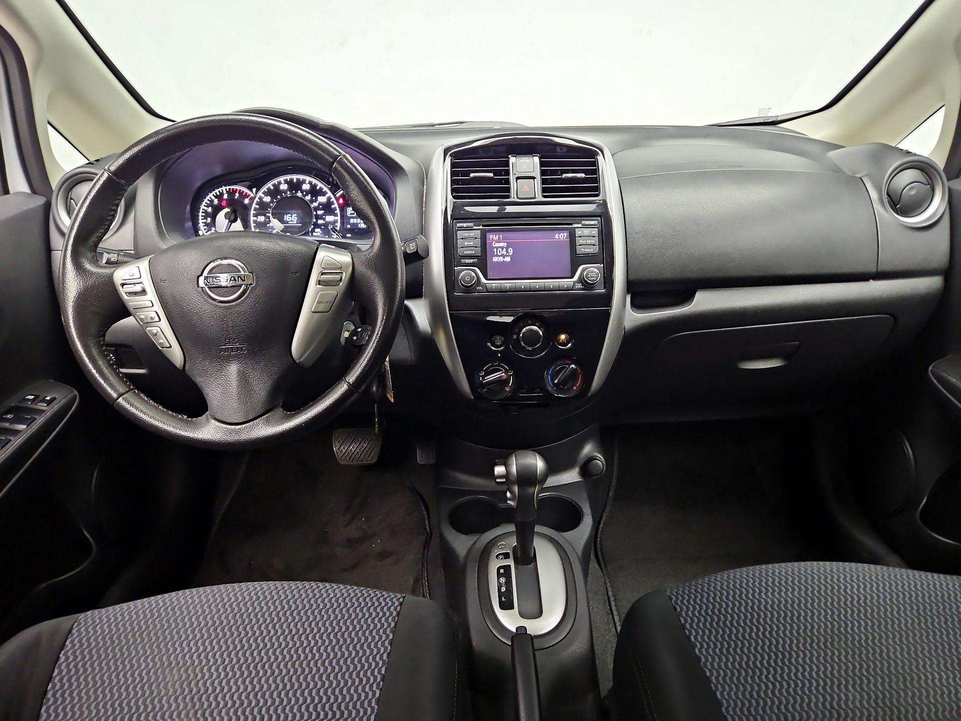 Thumbnail: 2017 Nissan Versa Note - 9