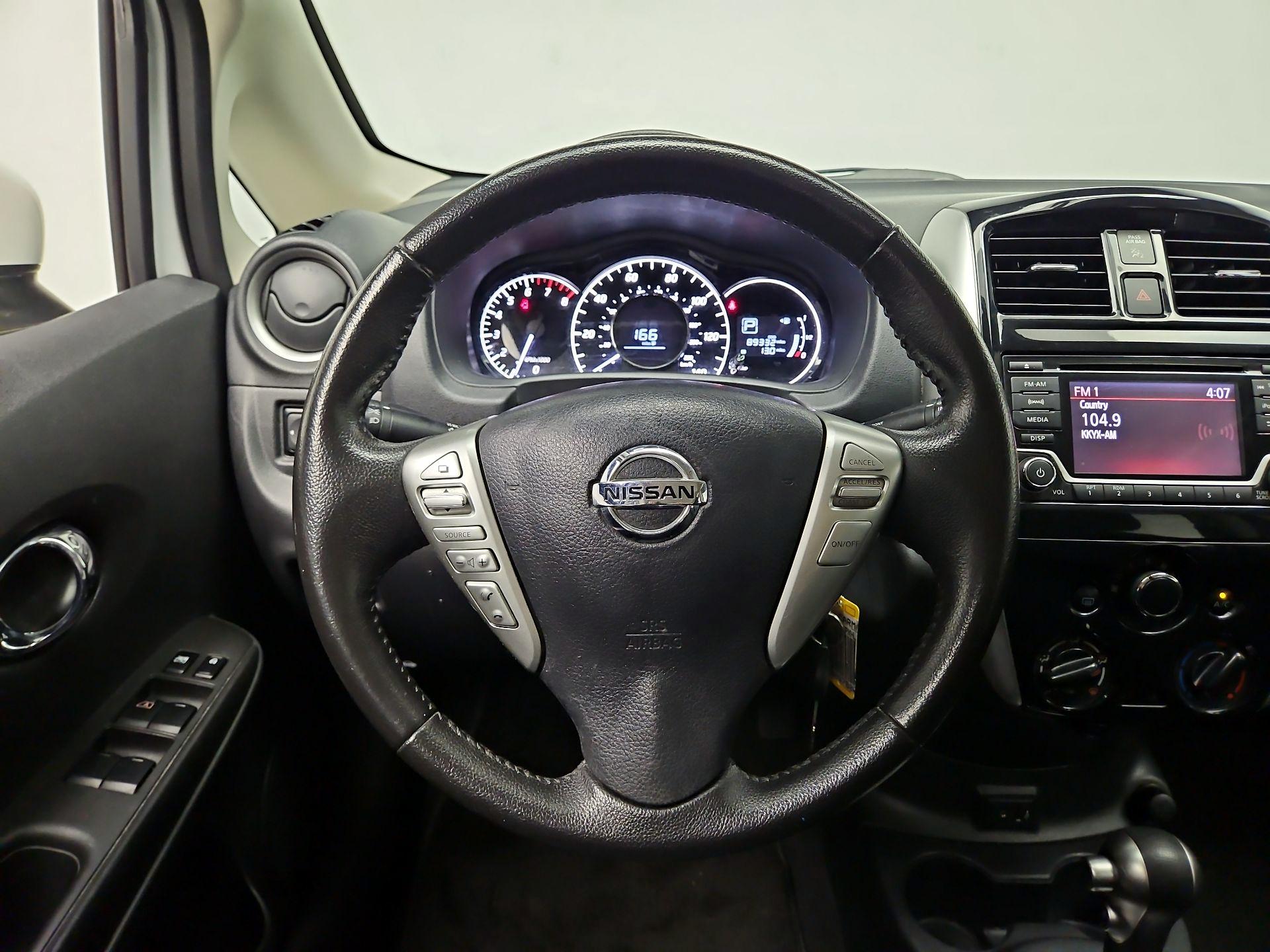 Thumbnail: 2017 Nissan Versa Note - 10