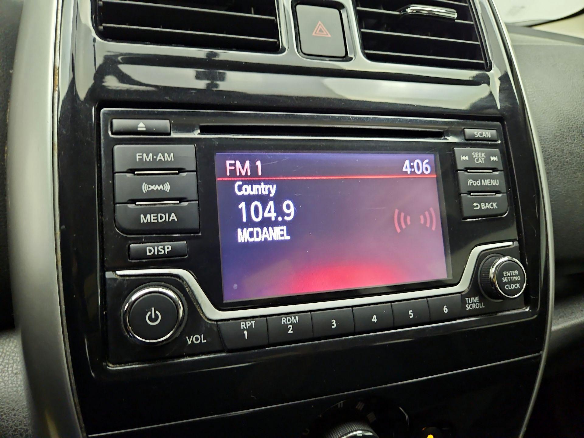 Thumbnail: 2017 Nissan Versa Note - 15