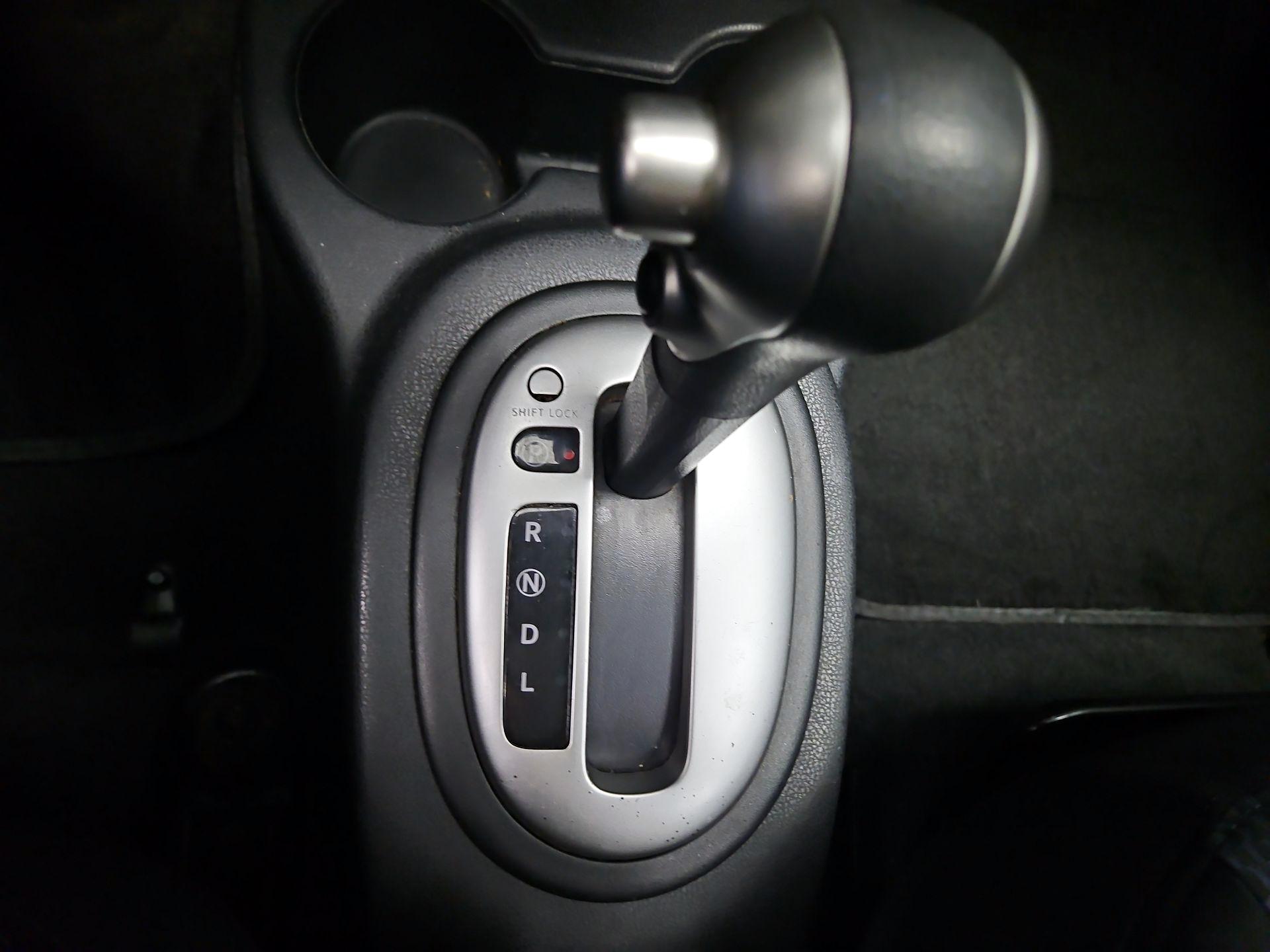 Thumbnail: 2017 Nissan Versa Note - 17