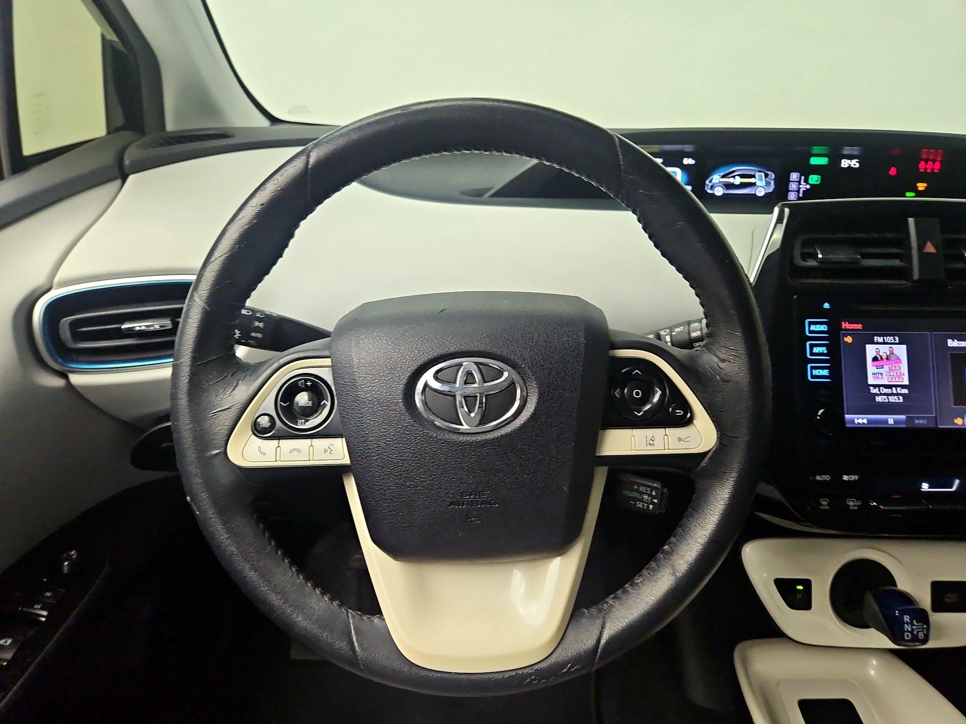 Thumbnail: 2017 Toyota Prius - 10