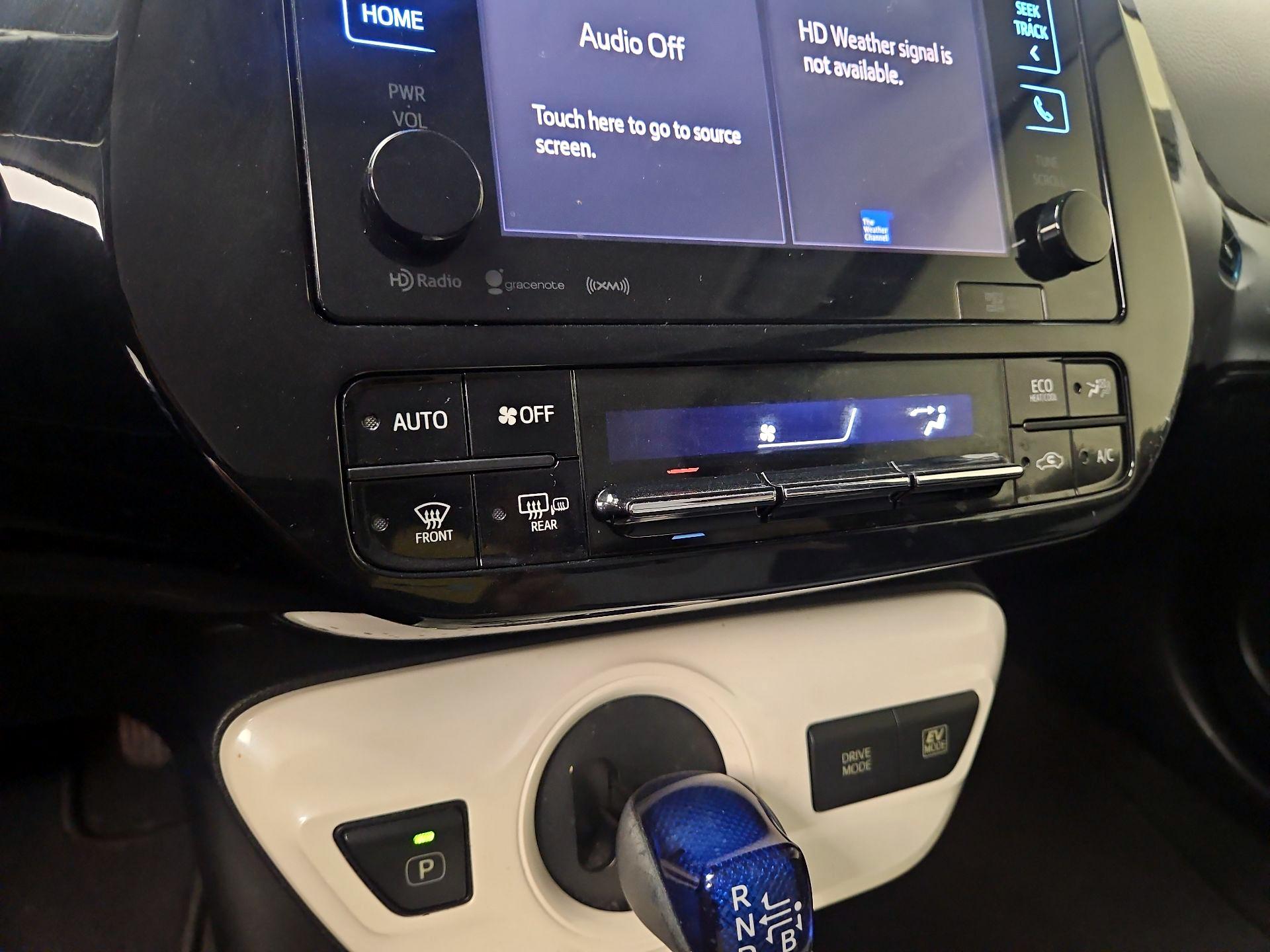 Thumbnail: 2017 Toyota Prius - 16