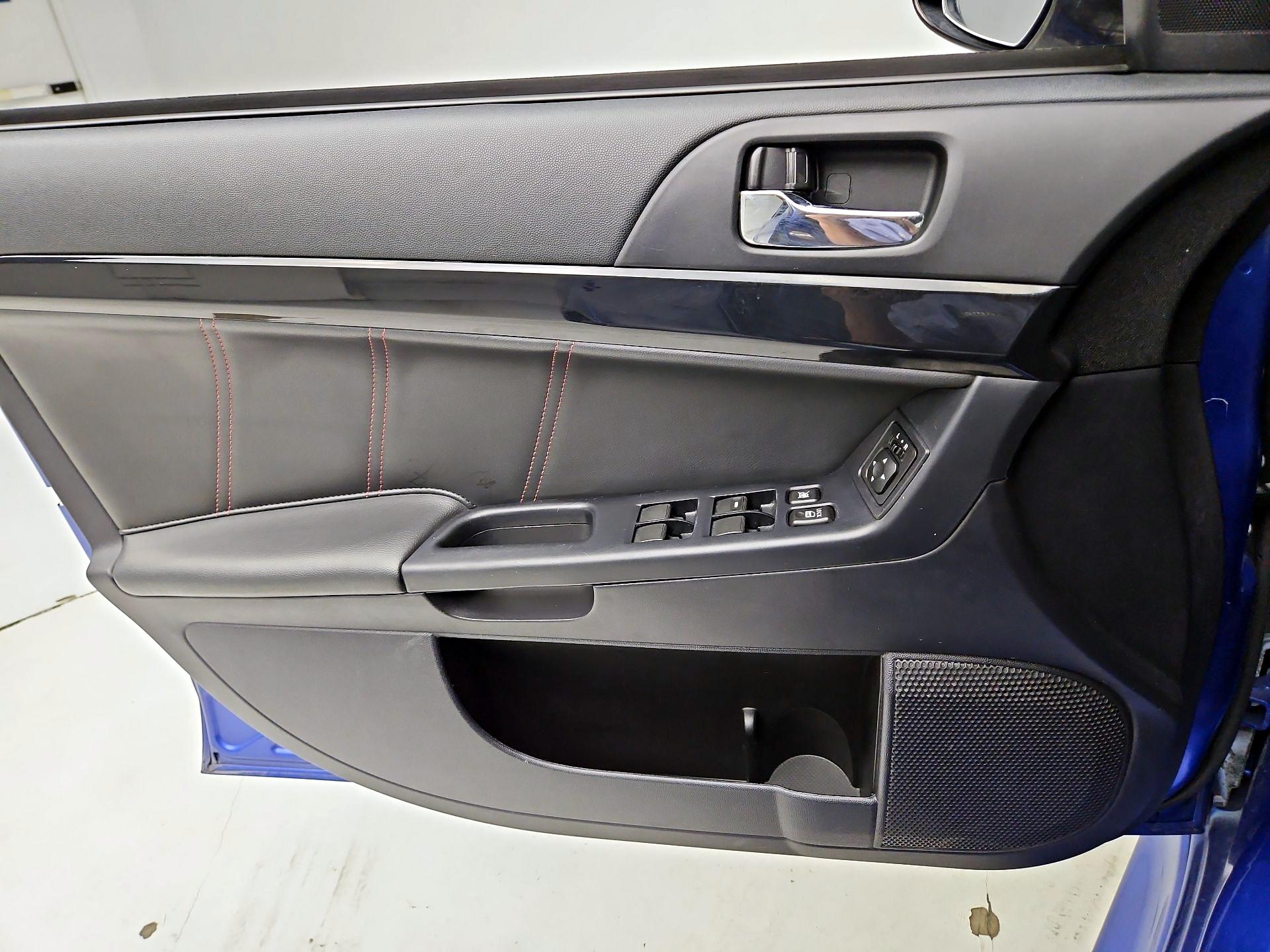 Thumbnail: 2017 Mitsubishi Lancer - 12