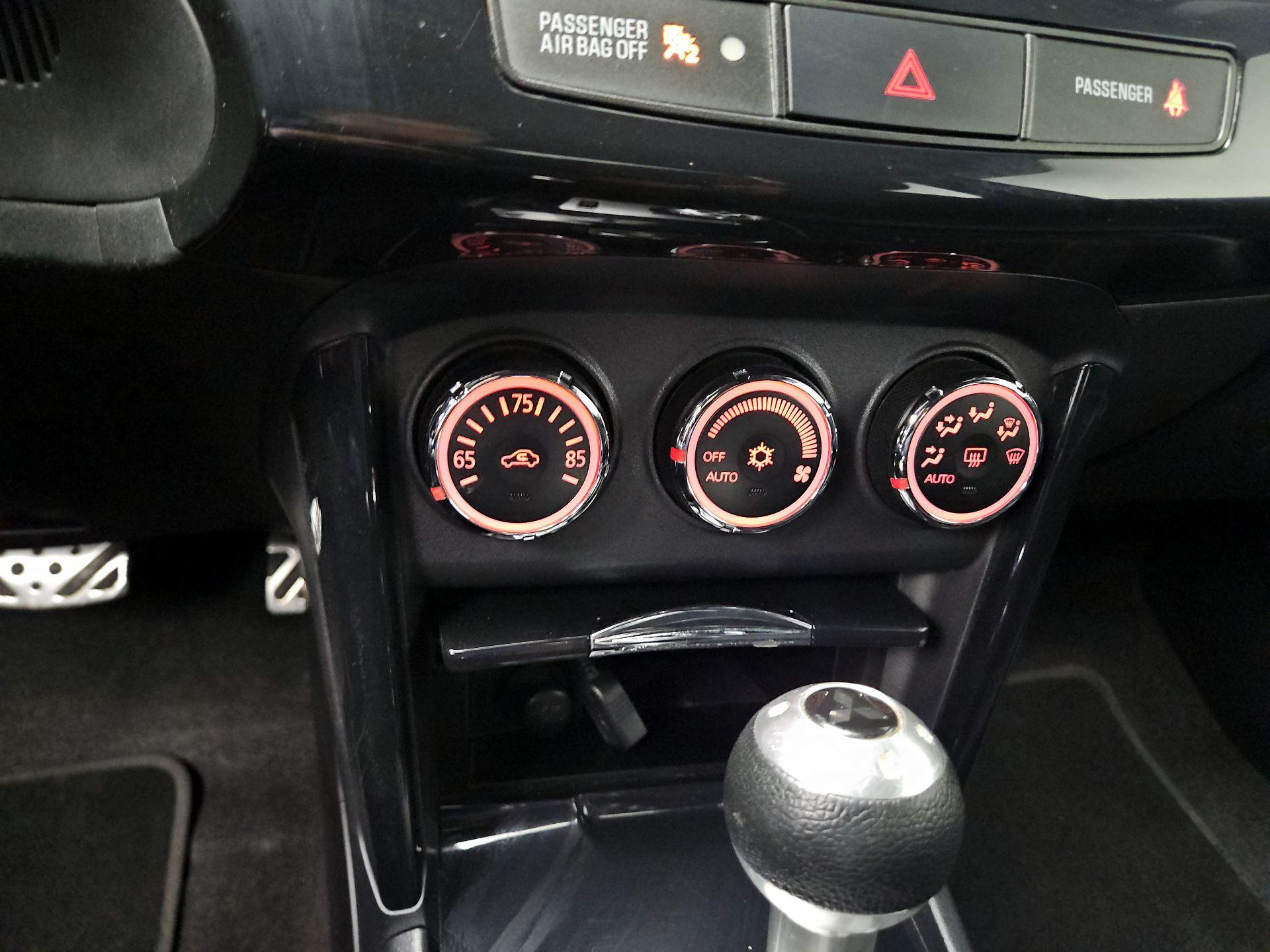 Thumbnail: 2017 Mitsubishi Lancer - 15