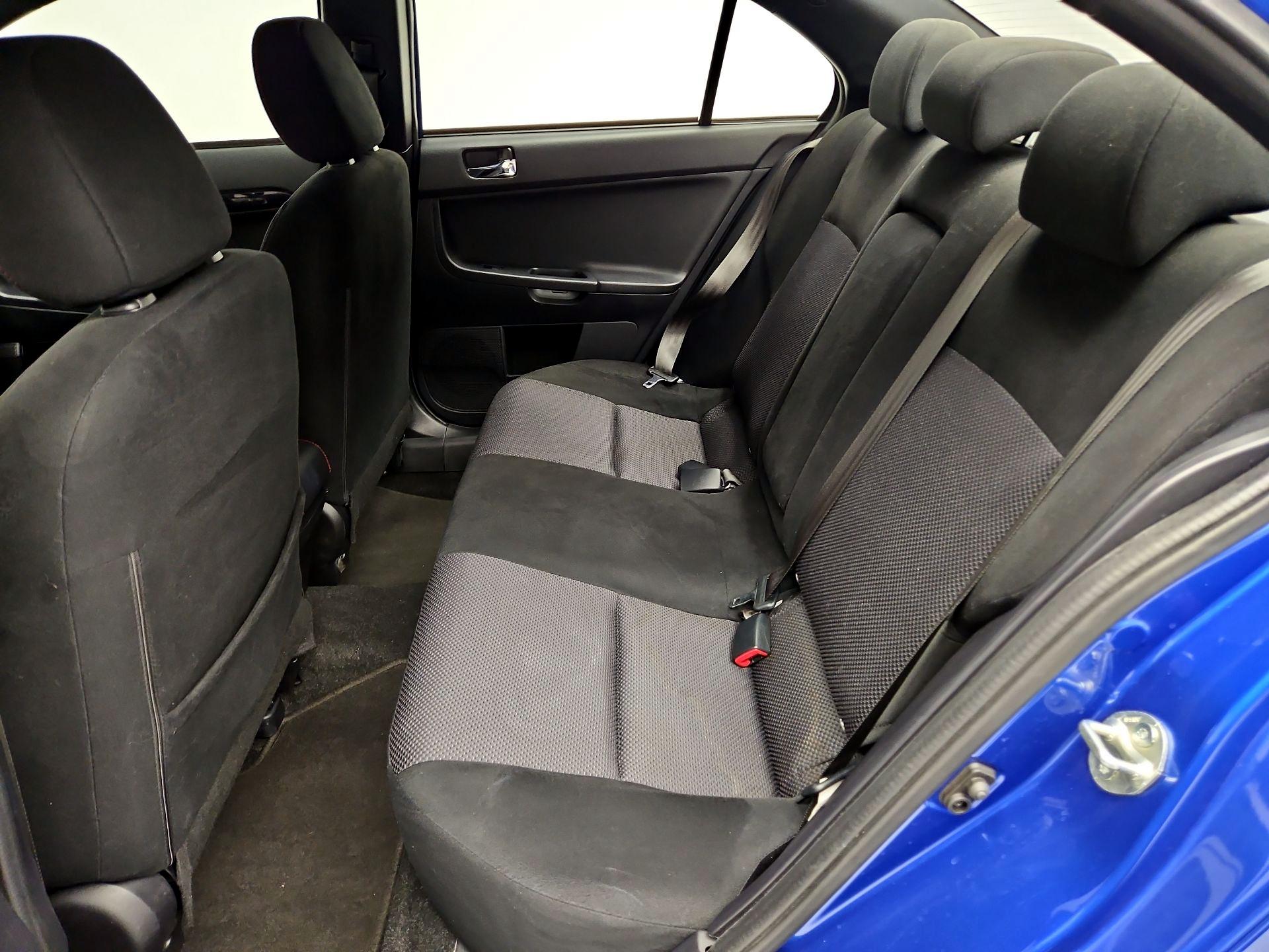 Thumbnail: 2017 Mitsubishi Lancer - 19