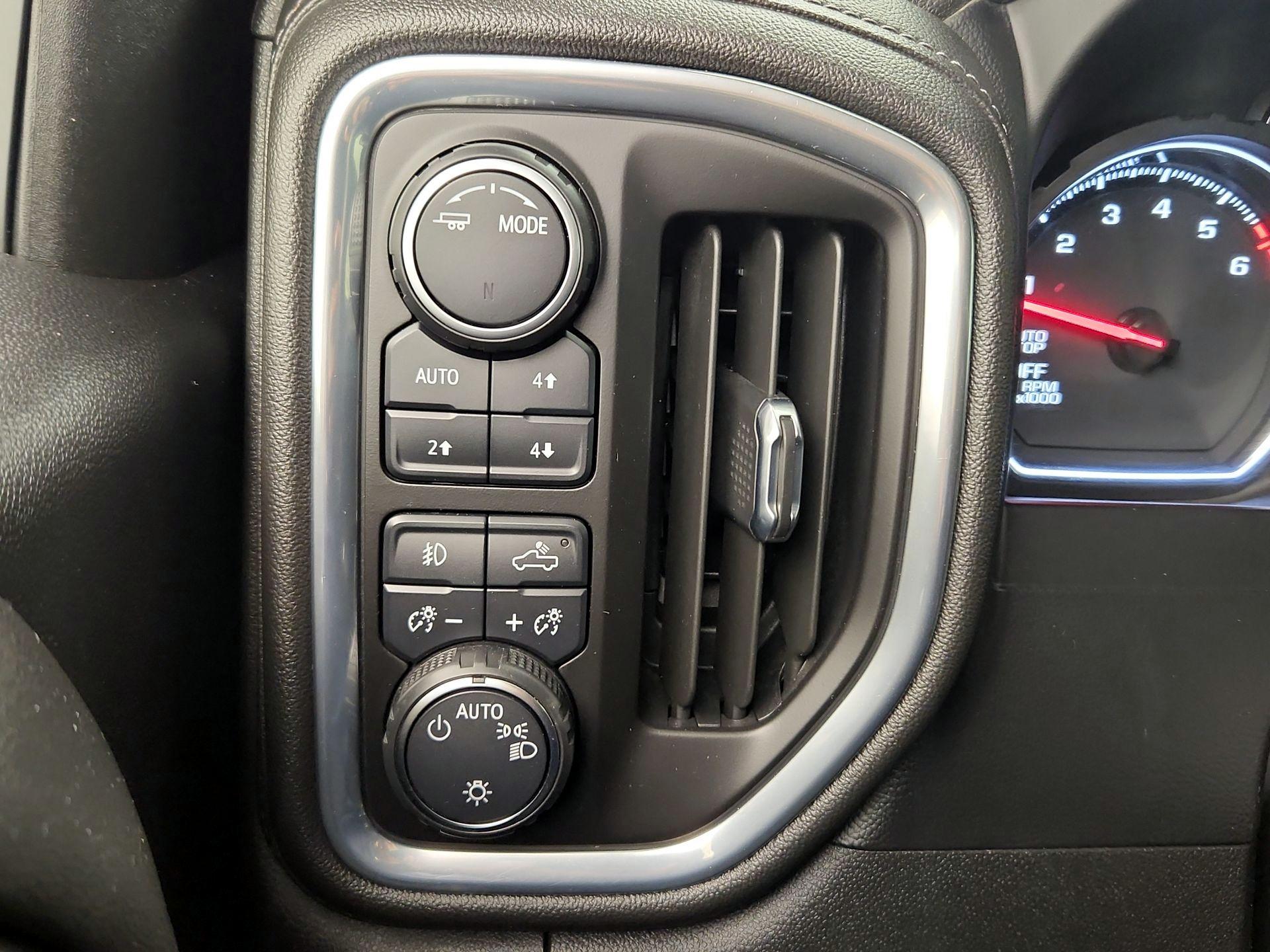 Thumbnail: 2021 Chevrolet Silverado 1500 - 13