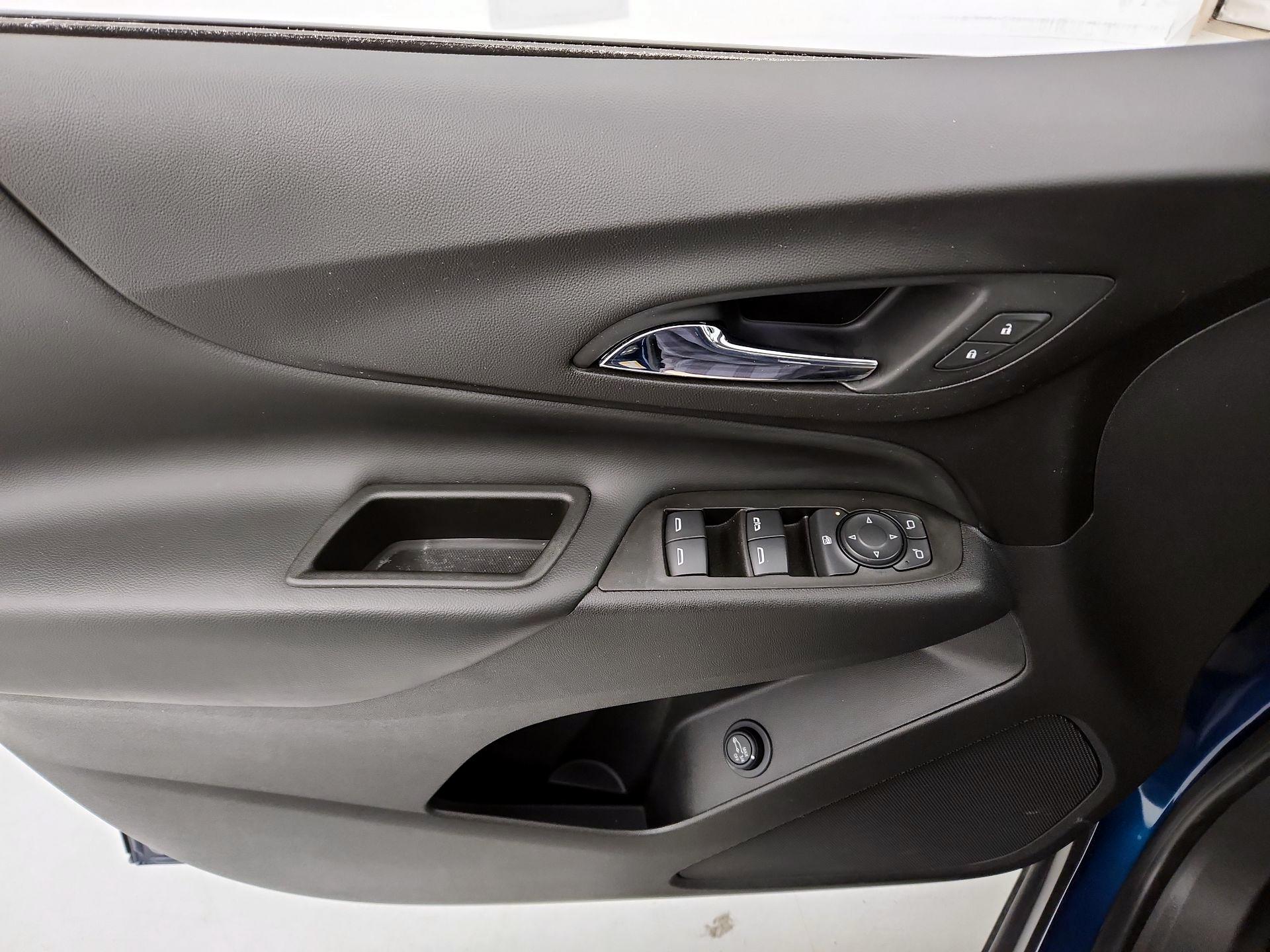 Thumbnail: 2021 Chevrolet Equinox - 12