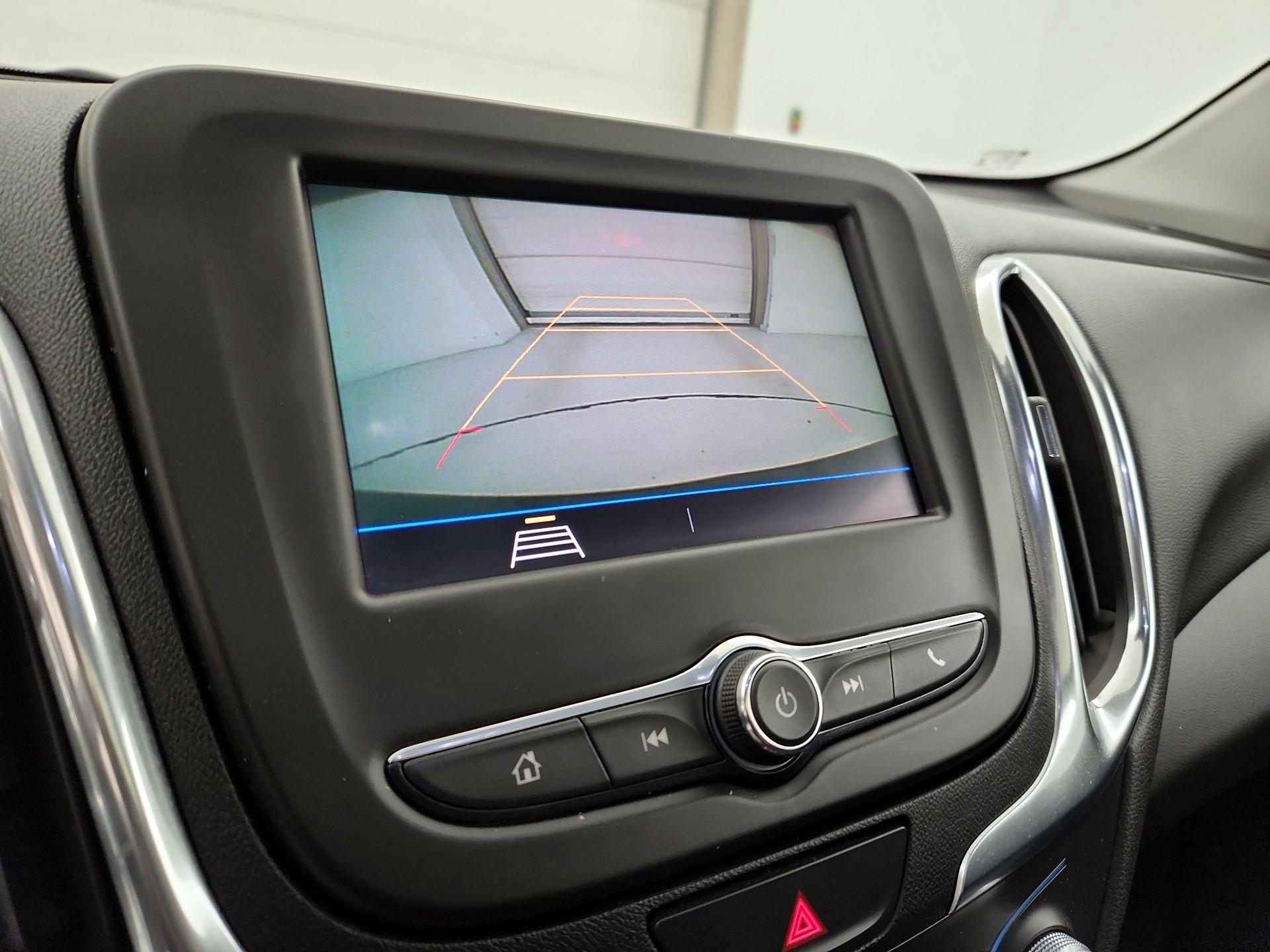 Thumbnail: 2021 Chevrolet Equinox - 14