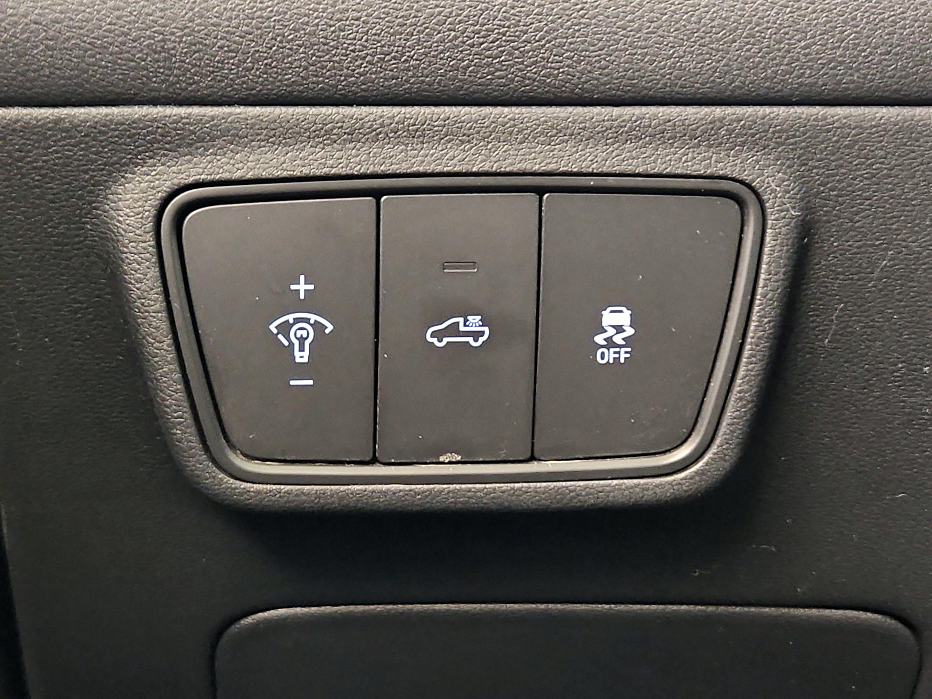 Thumbnail: 2023 Hyundai Santa Cruz - 13