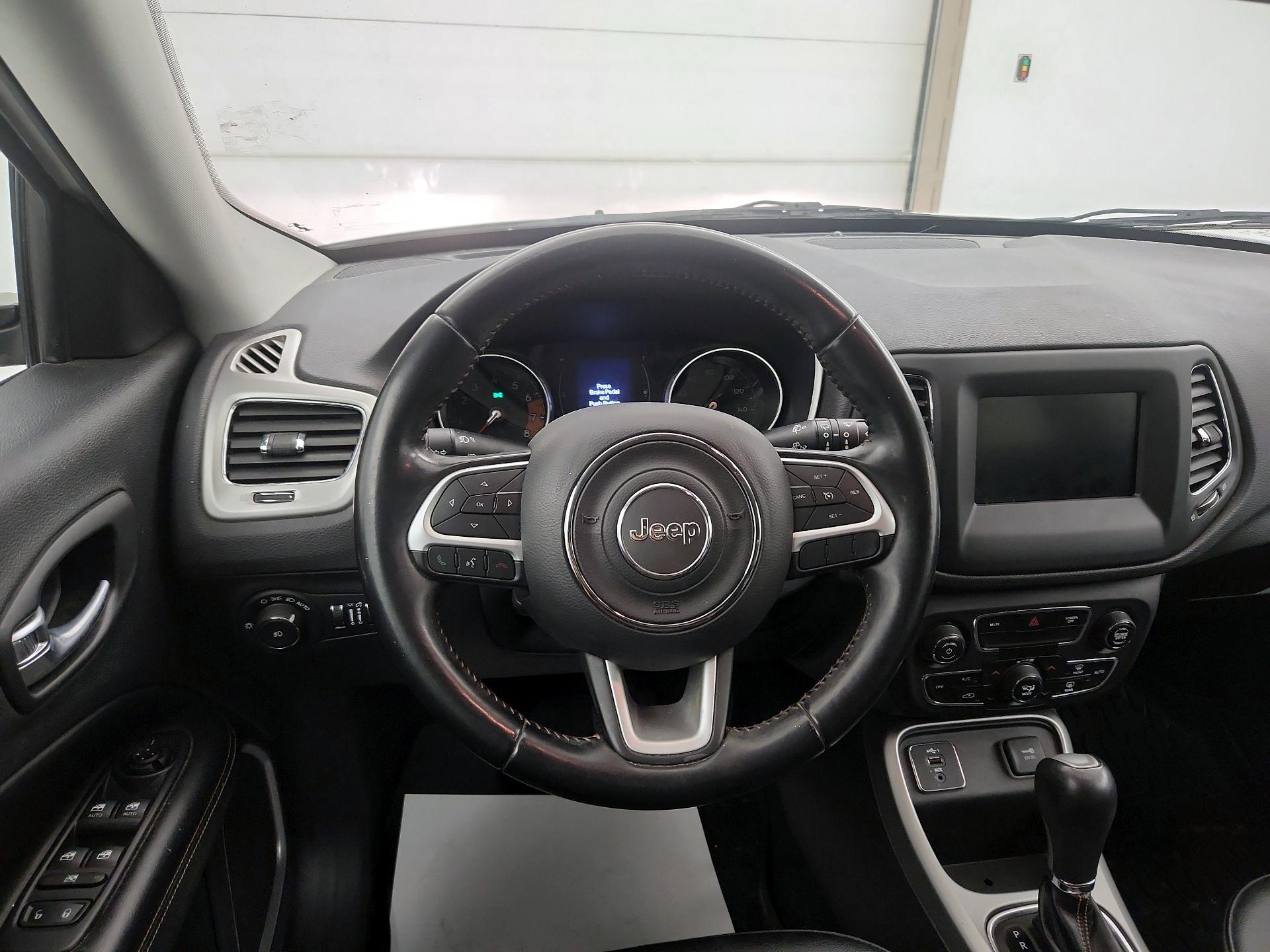 Thumbnail: 2020 Jeep Compass - 10