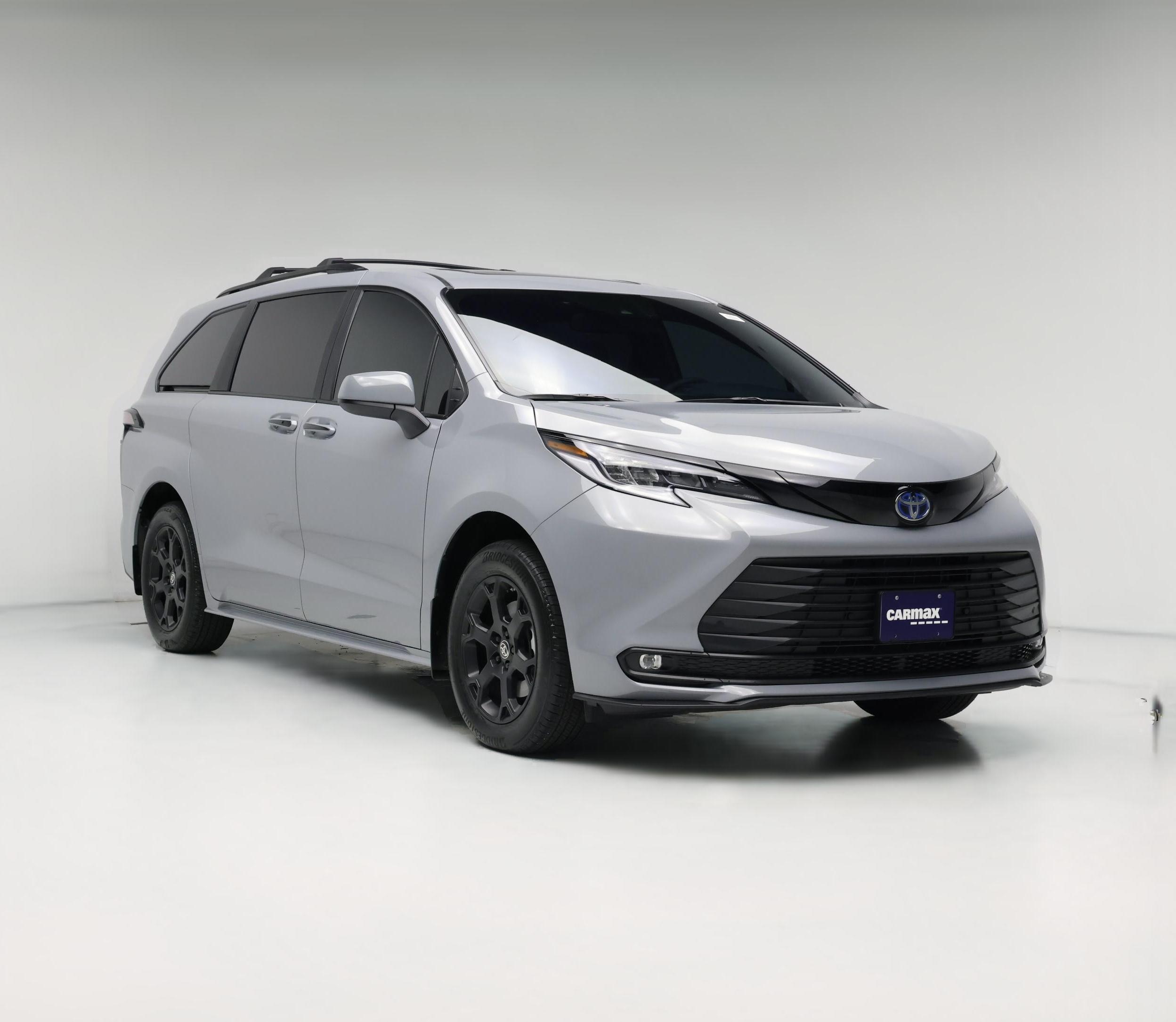 Thumbnail: 2025 Toyota Sienna - 1