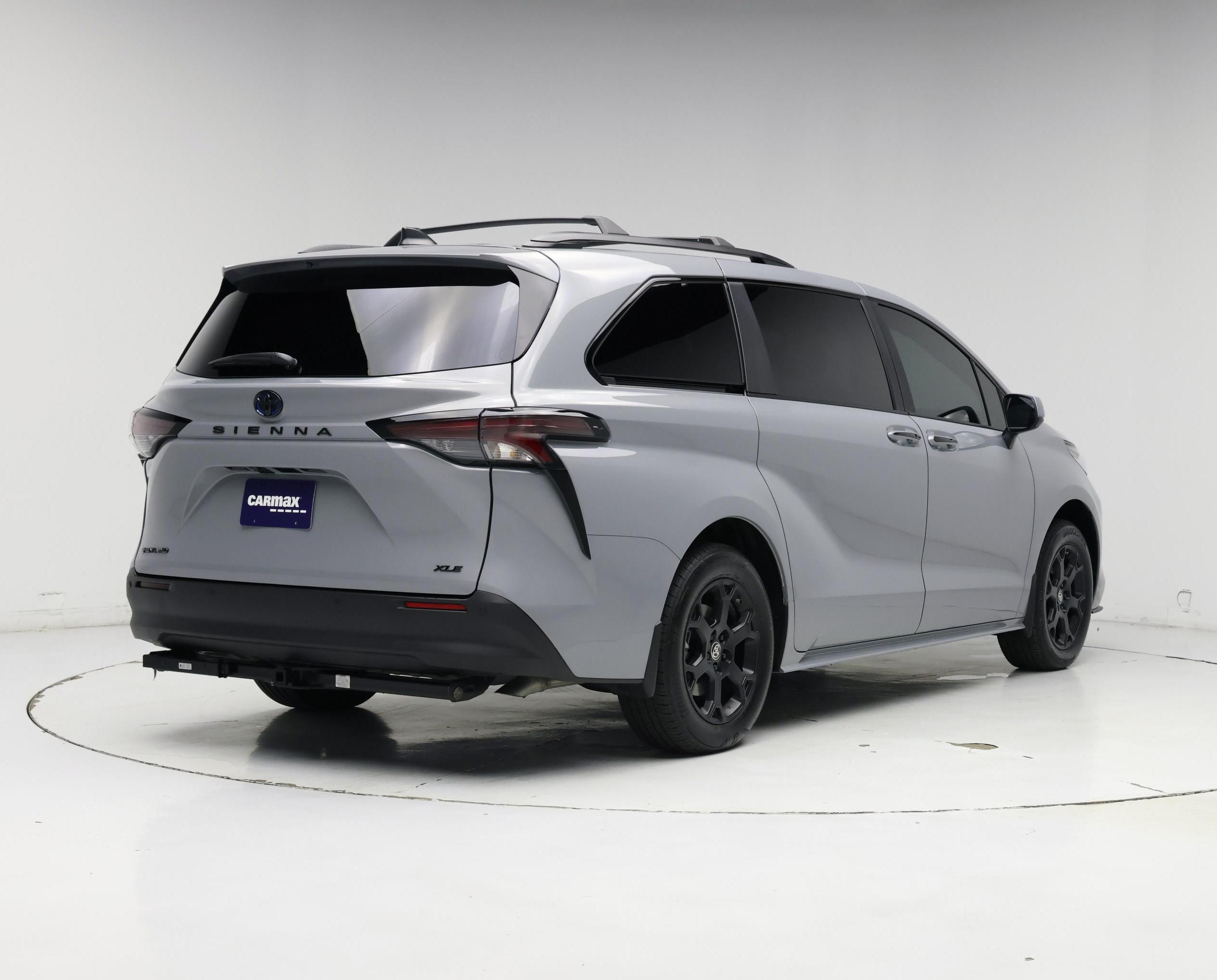 Thumbnail: 2025 Toyota Sienna - 8