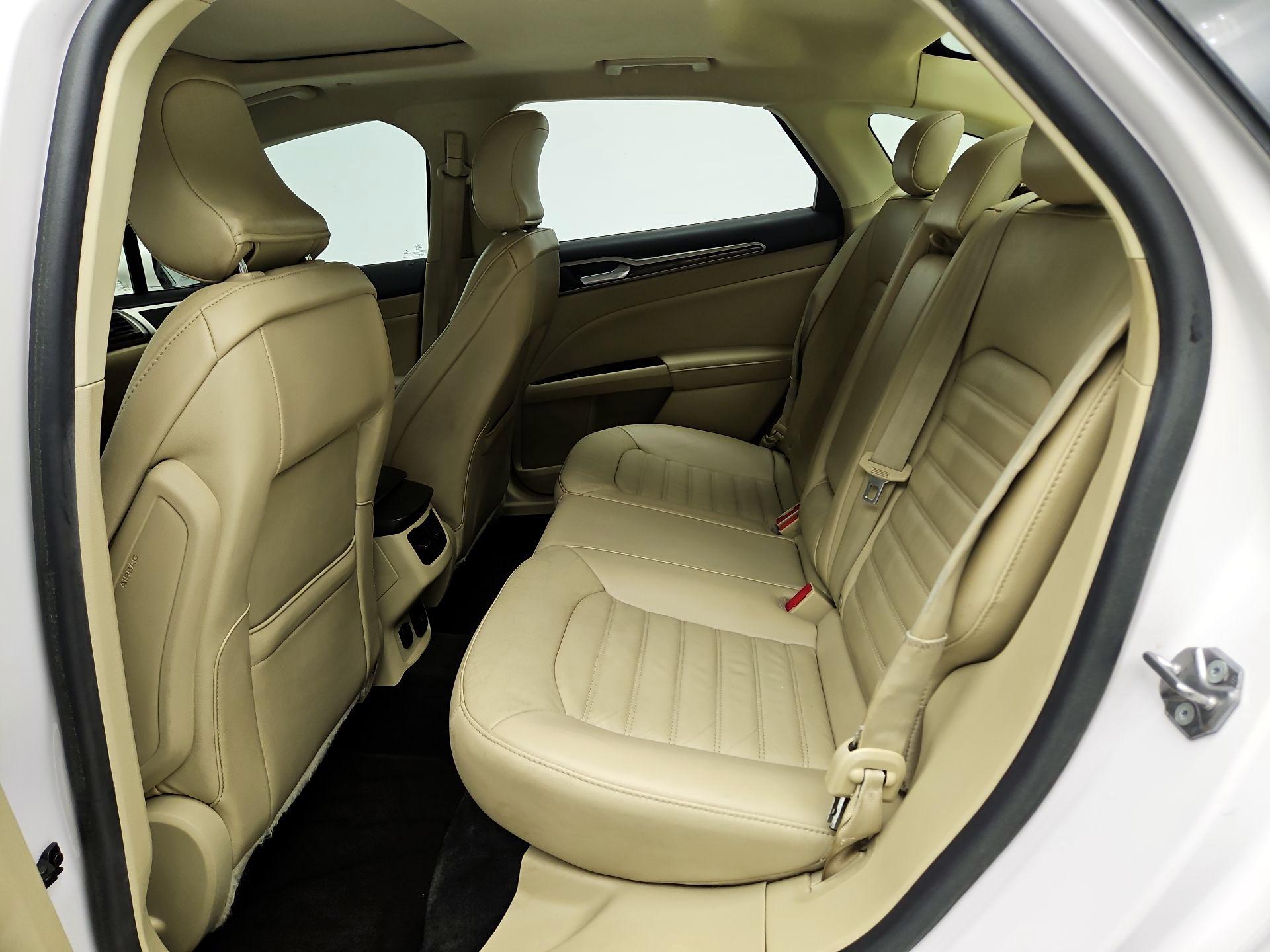 Thumbnail: 2015 Ford Fusion - 20