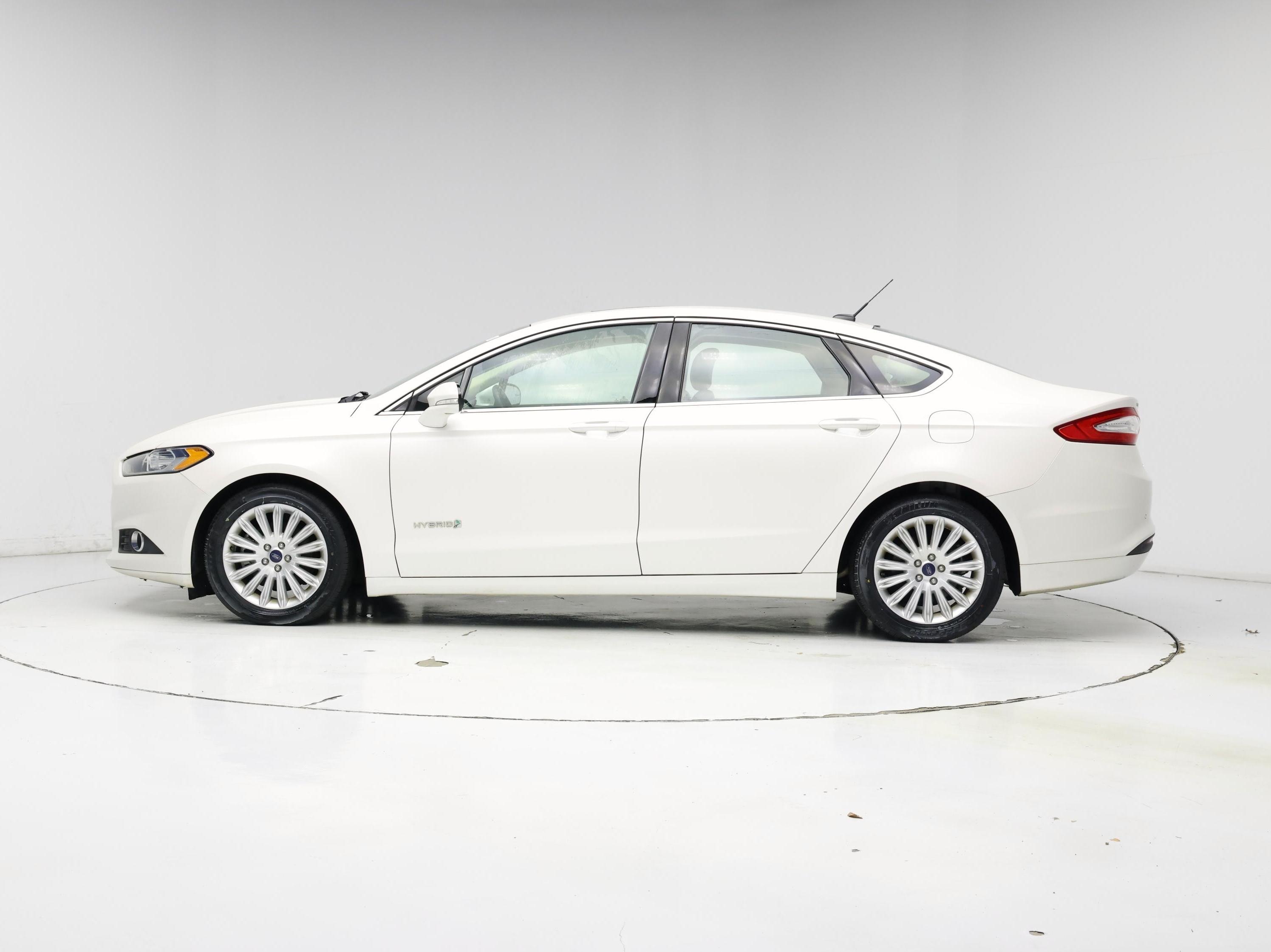 Thumbnail: 2015 Ford Fusion - 3