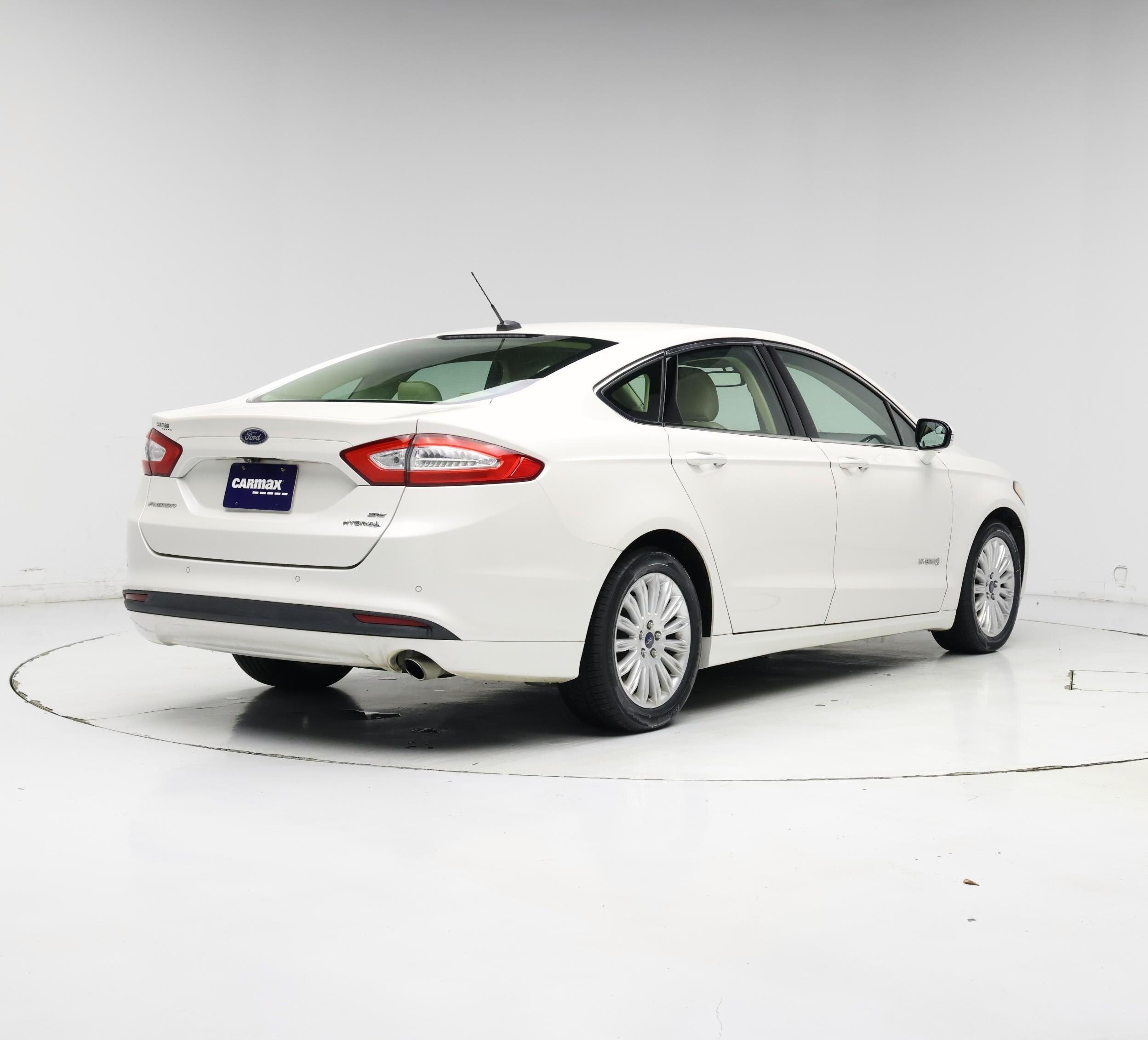 Thumbnail: 2015 Ford Fusion - 8