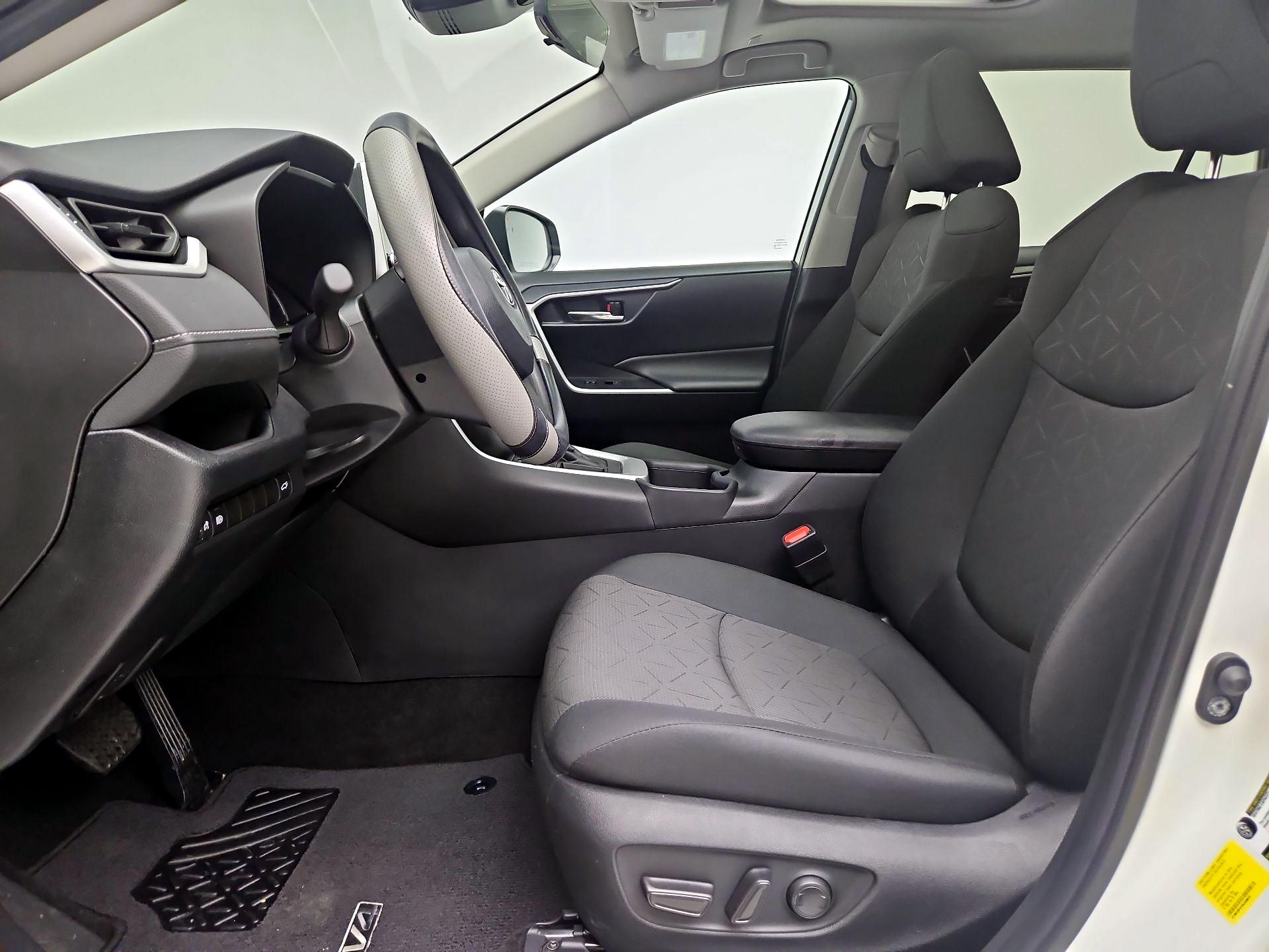 Thumbnail: 2024 Toyota RAV4 - 11