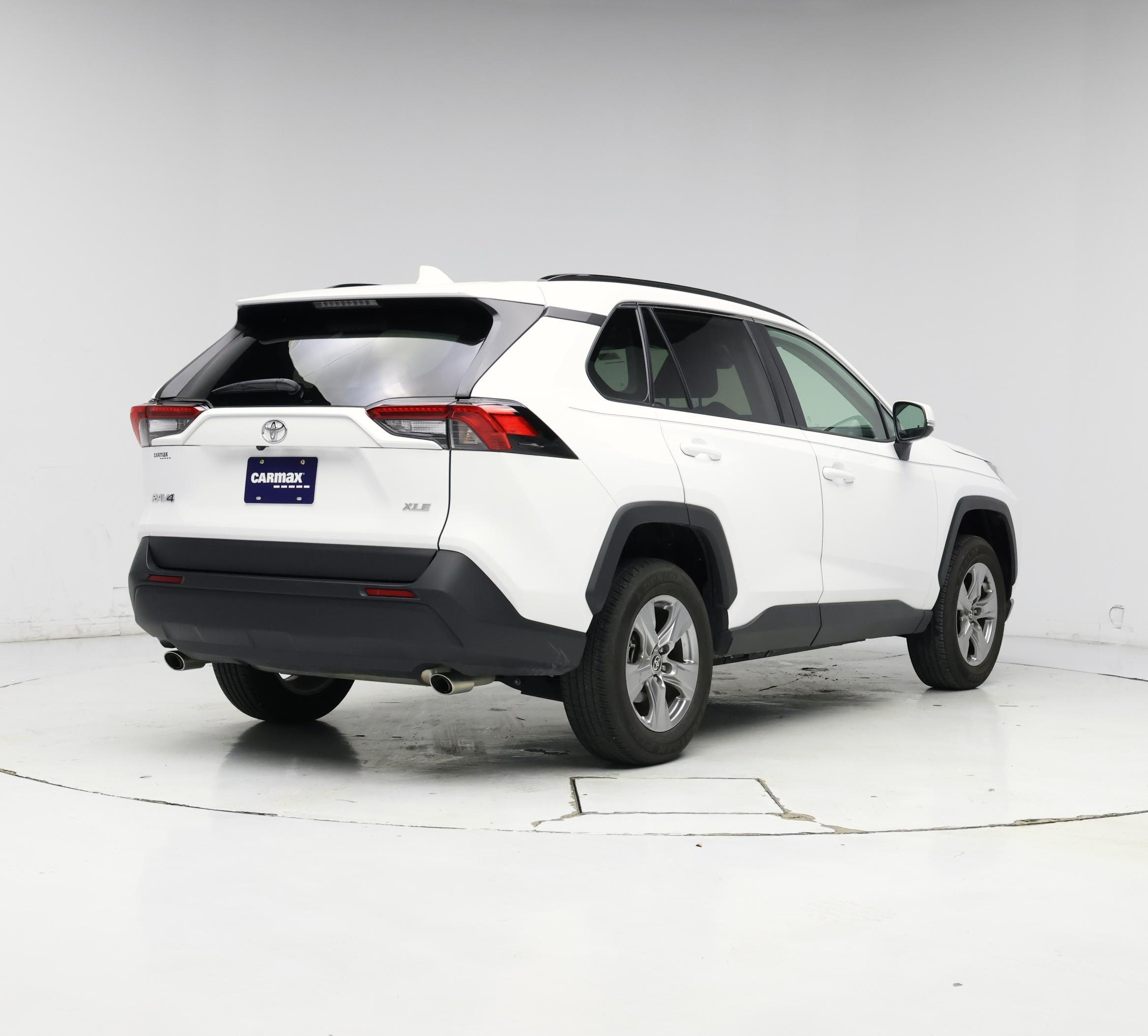 Thumbnail: 2024 Toyota RAV4 - 8