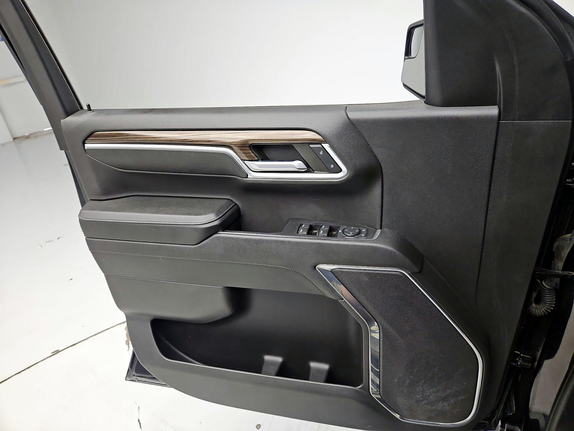 Thumbnail: 2023 Chevrolet Silverado 1500 - 12