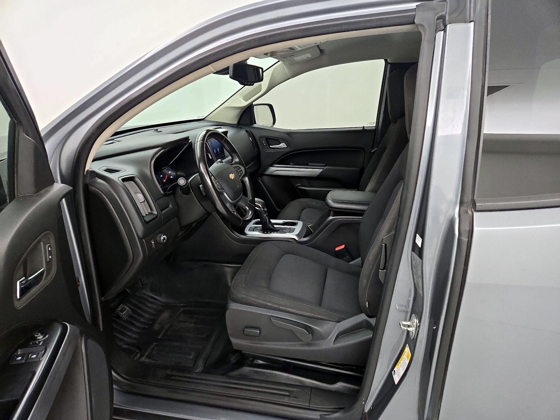 Thumbnail: 2022 Chevrolet Colorado - 11