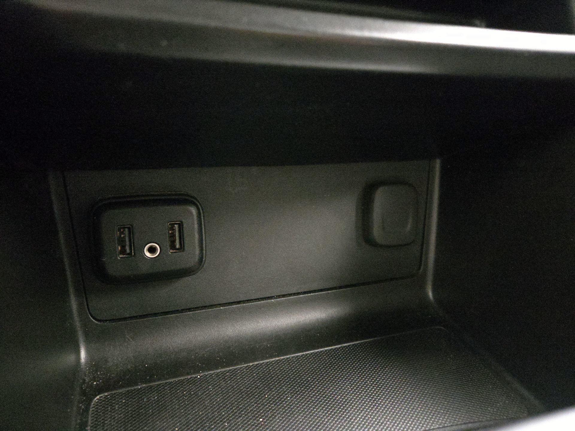 Thumbnail: 2022 Chevrolet Colorado - 18