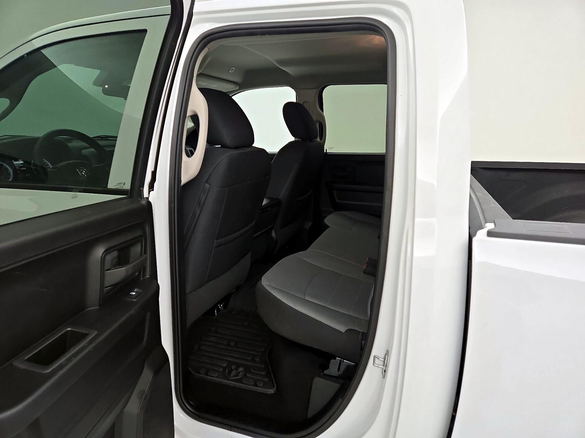 Thumbnail: 2022 RAM 1500 Classic - 19