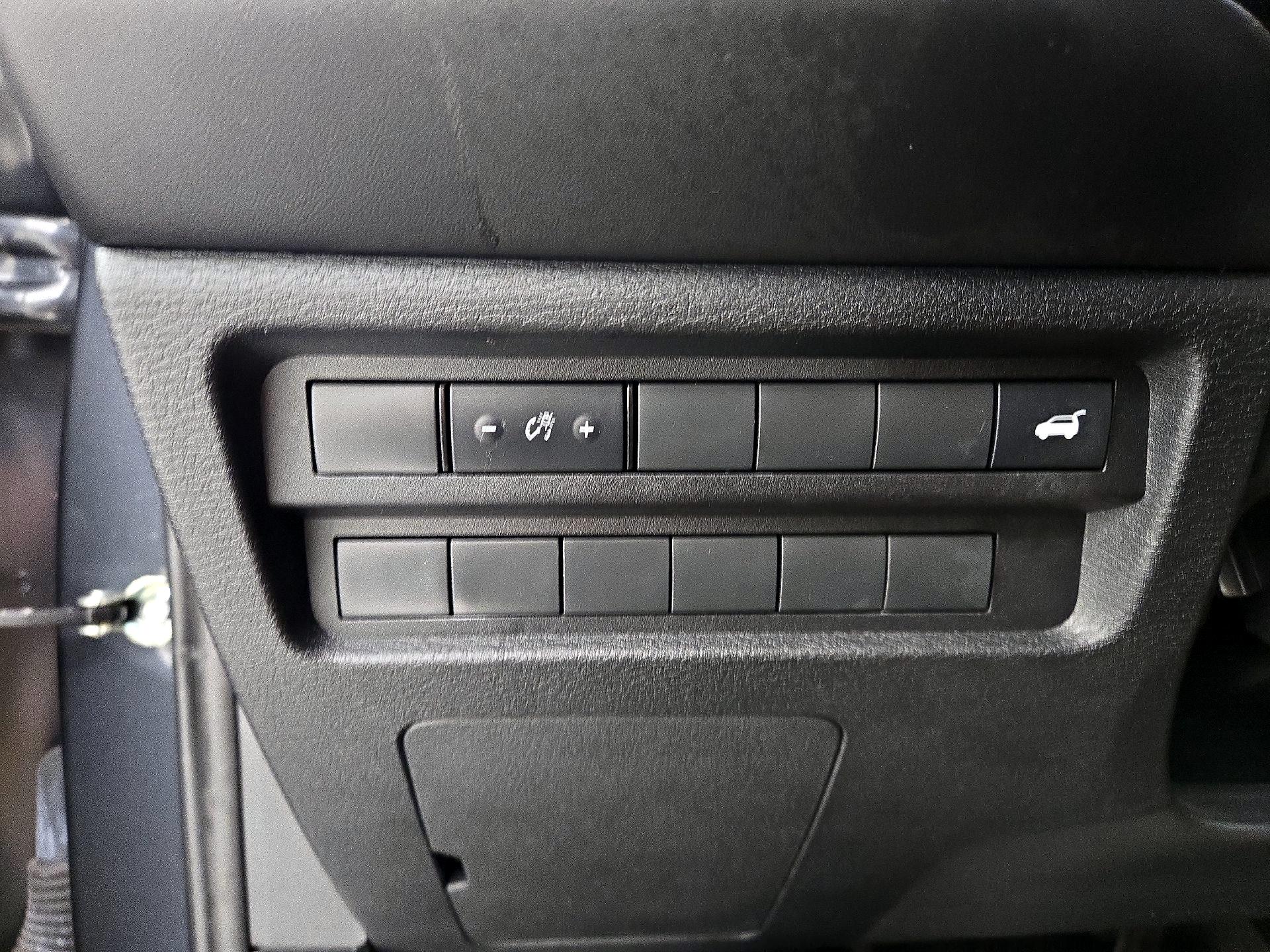 Thumbnail: 2024 Mitsubishi Outlander - 13