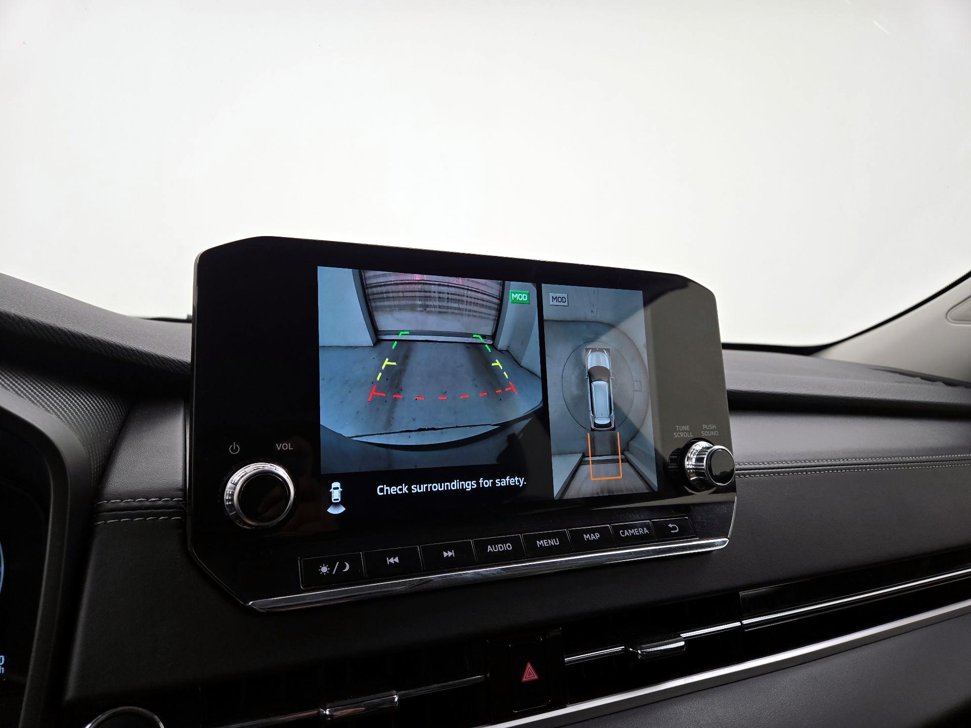 Thumbnail: 2024 Mitsubishi Outlander - 15