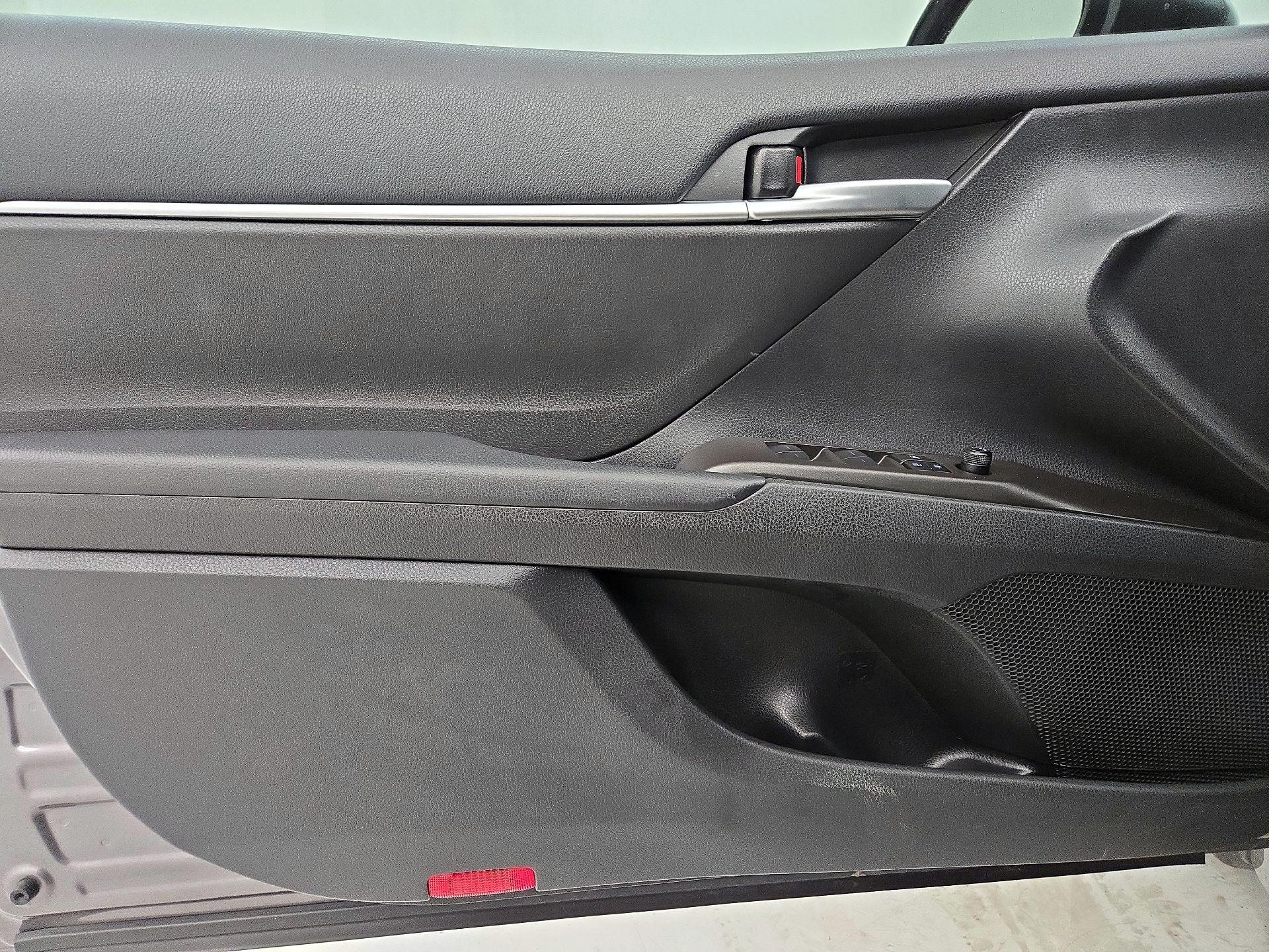 Thumbnail: 2023 Toyota Camry - 12