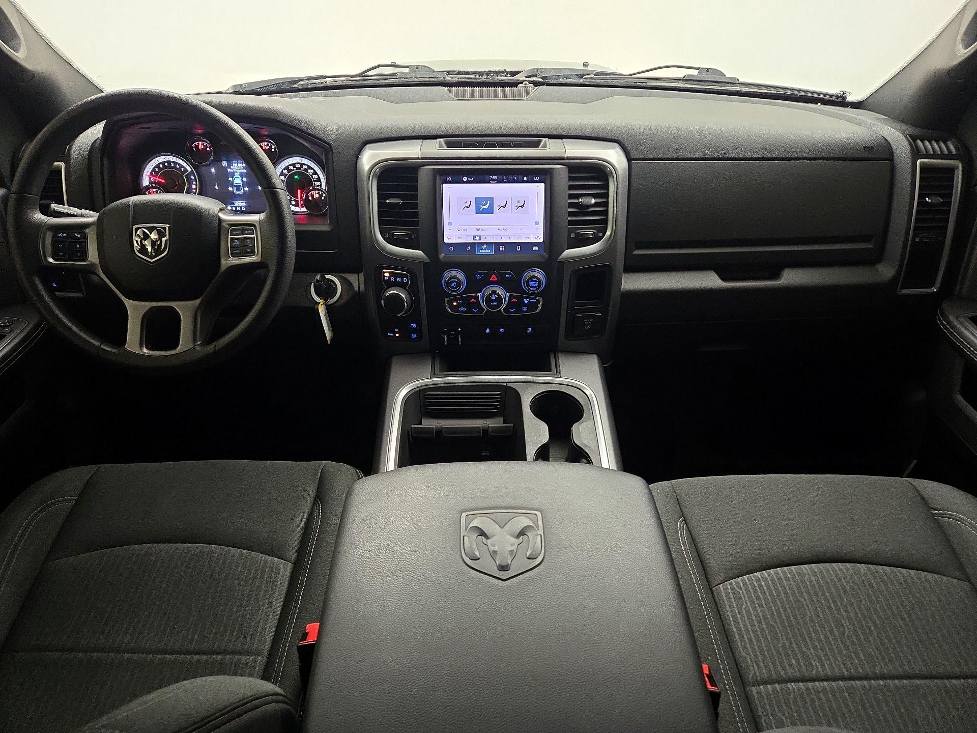 Thumbnail: 2024 RAM 1500 Classic - 9