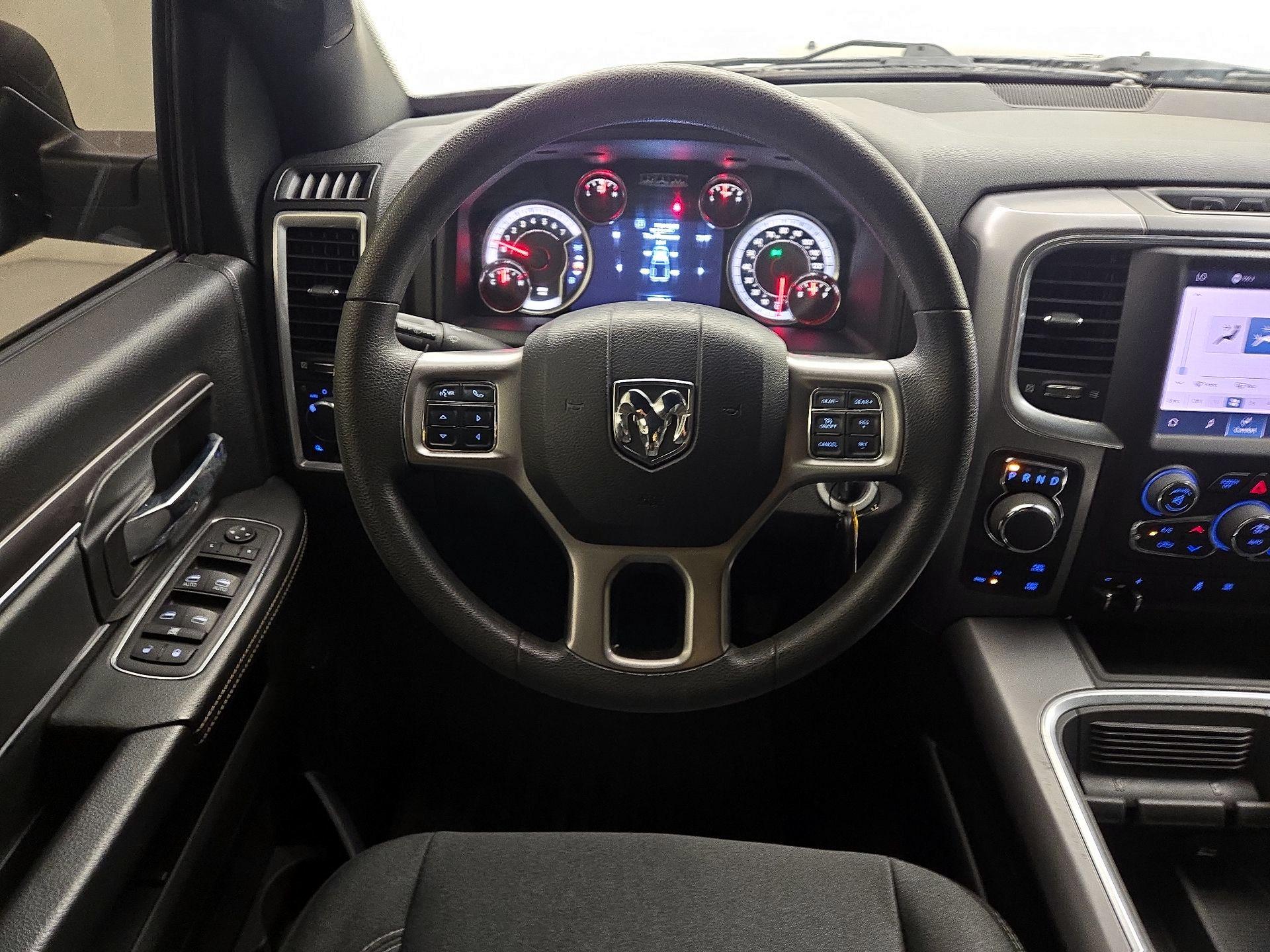 Thumbnail: 2024 RAM 1500 Classic - 10