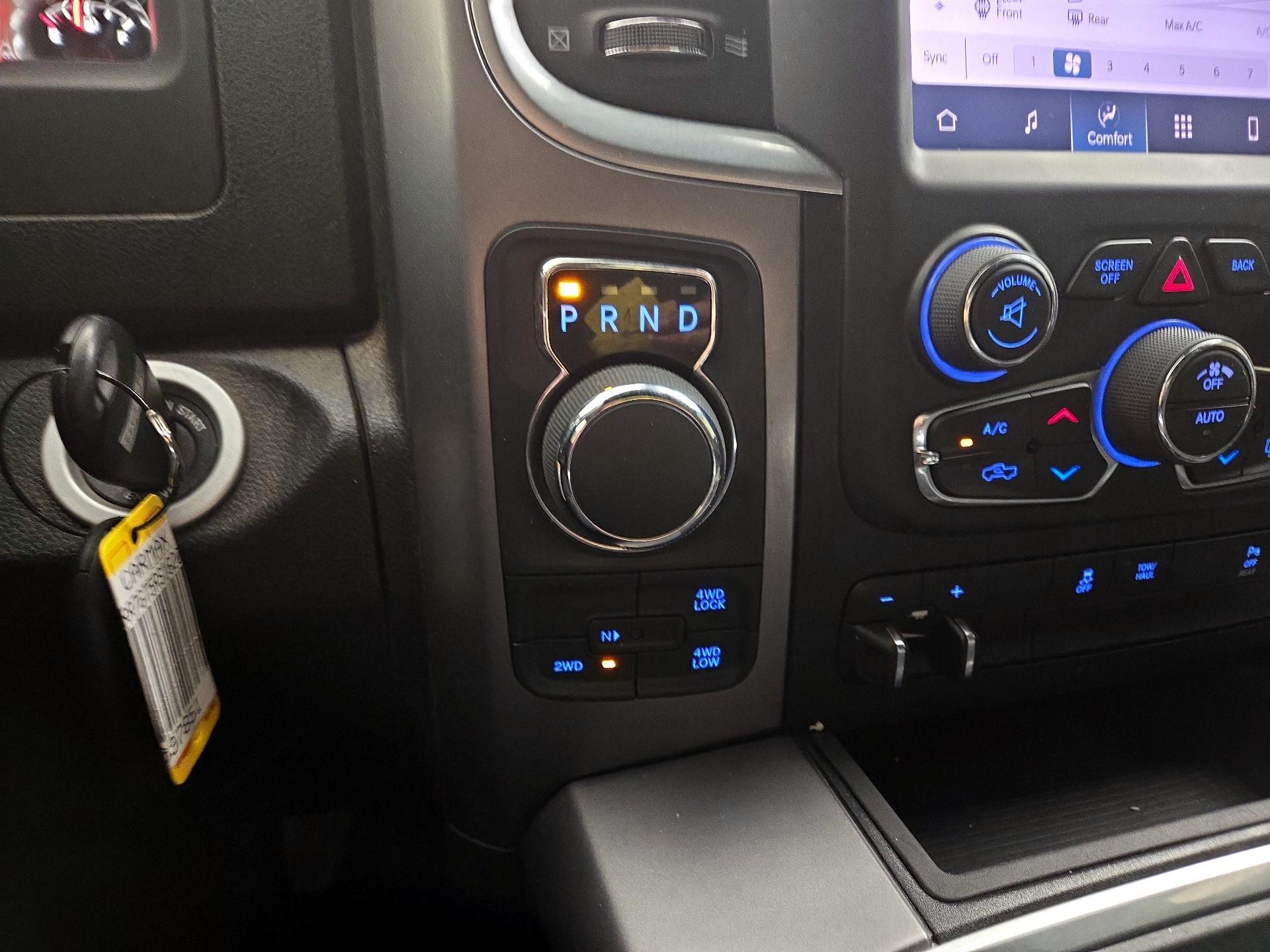 Thumbnail: 2024 RAM 1500 Classic - 17