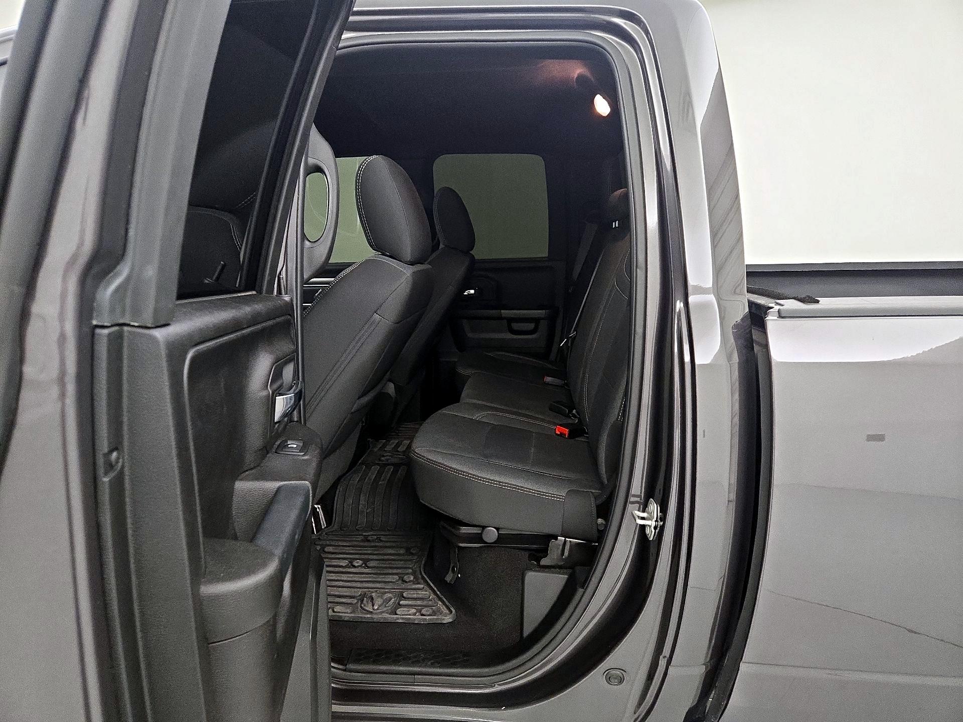 Thumbnail: 2024 RAM 1500 Classic - 19