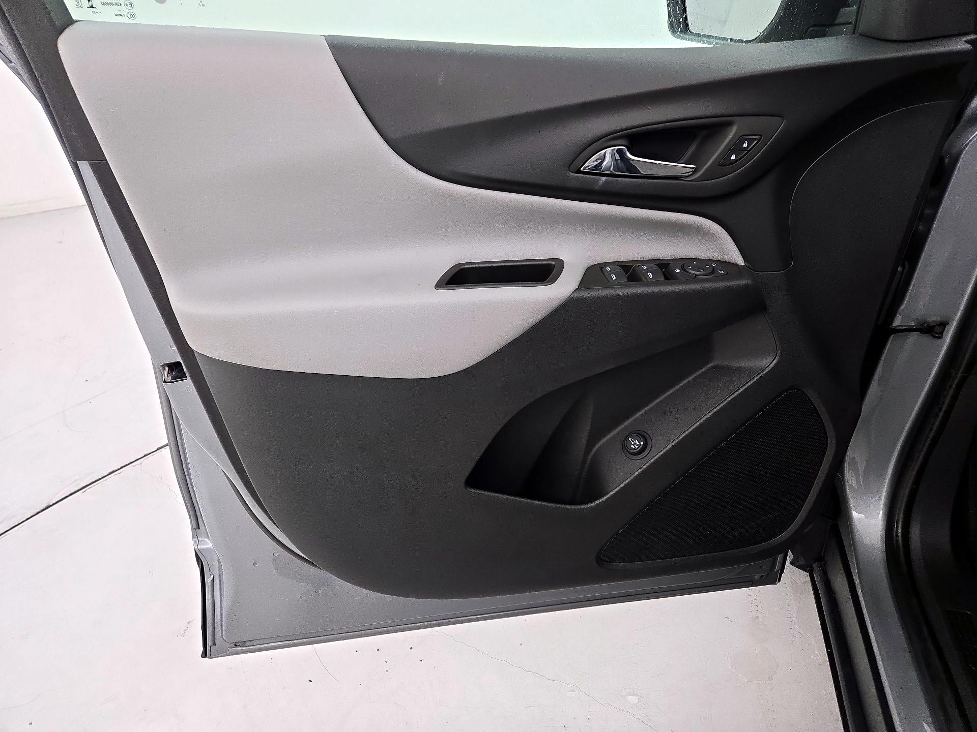 Thumbnail: 2023 Chevrolet Equinox - 12