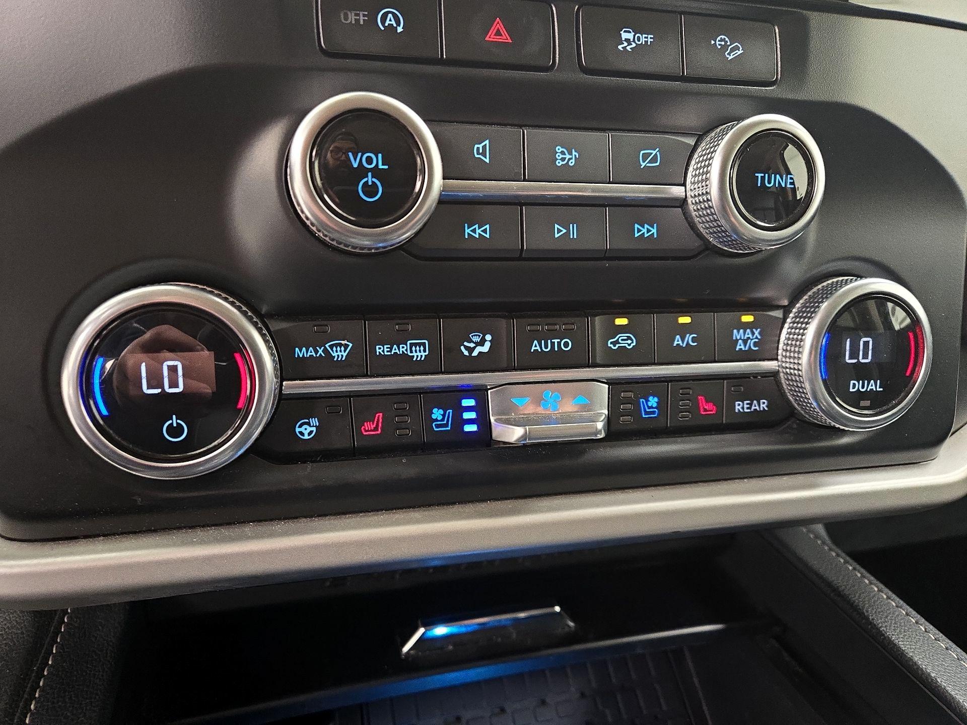 Thumbnail: 2024 Ford Expedition - 17