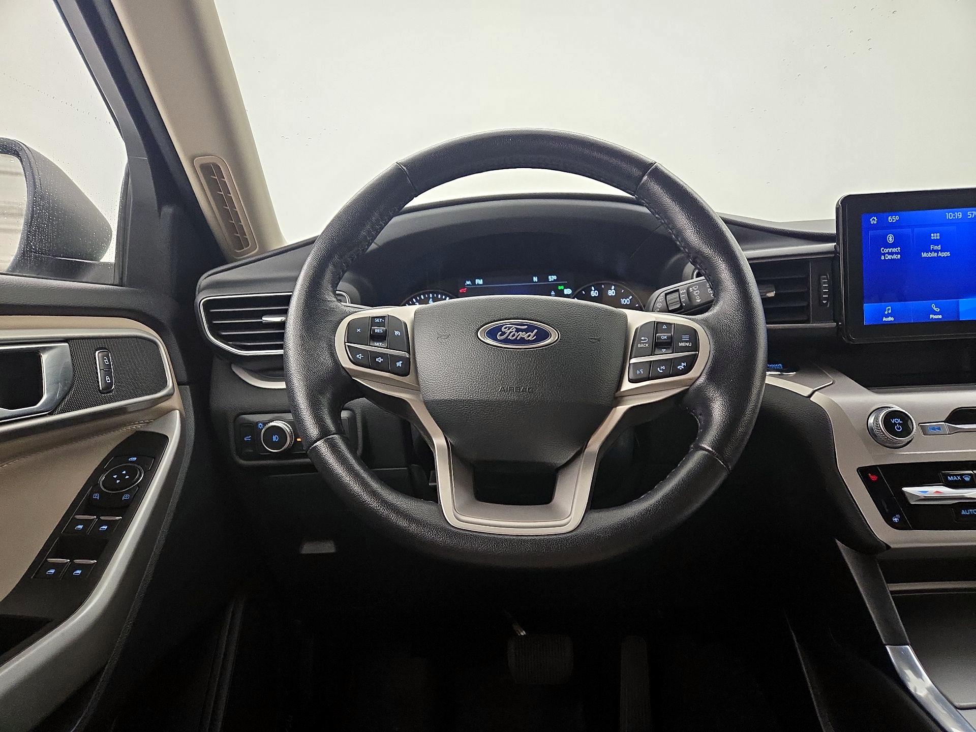 Thumbnail: 2022 Ford Explorer - 10