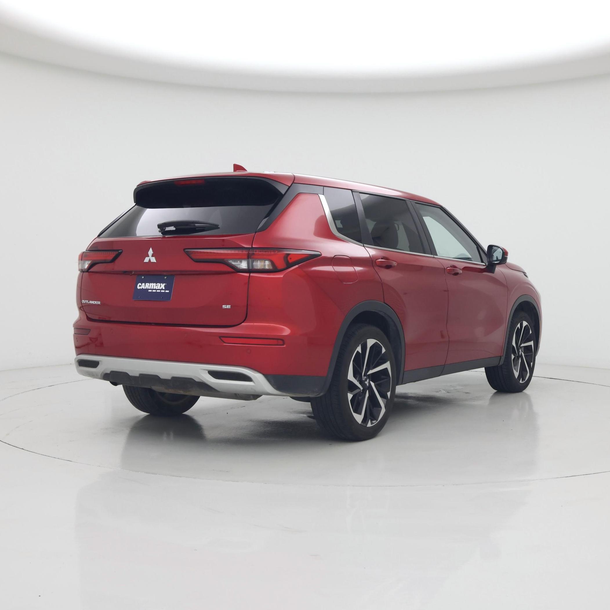 Thumbnail: 2024 Mitsubishi Outlander - 8