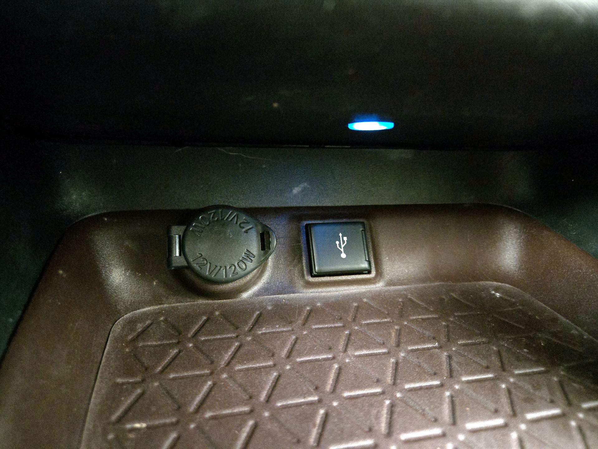 Thumbnail: 2021 Toyota RAV4 - 19