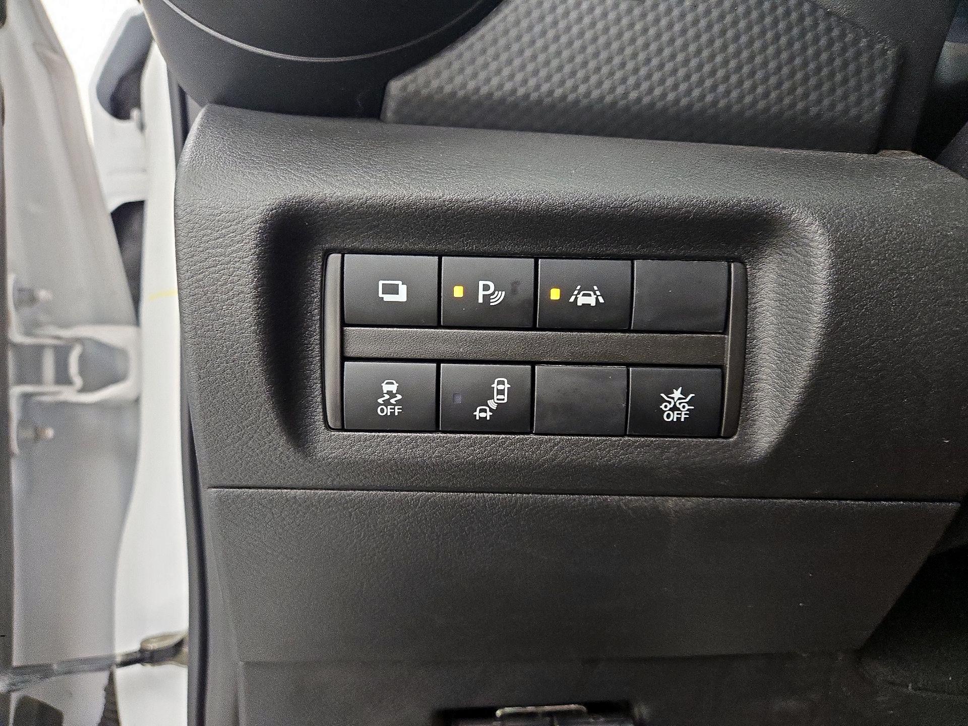 Thumbnail: 2023 Nissan Kicks - 13