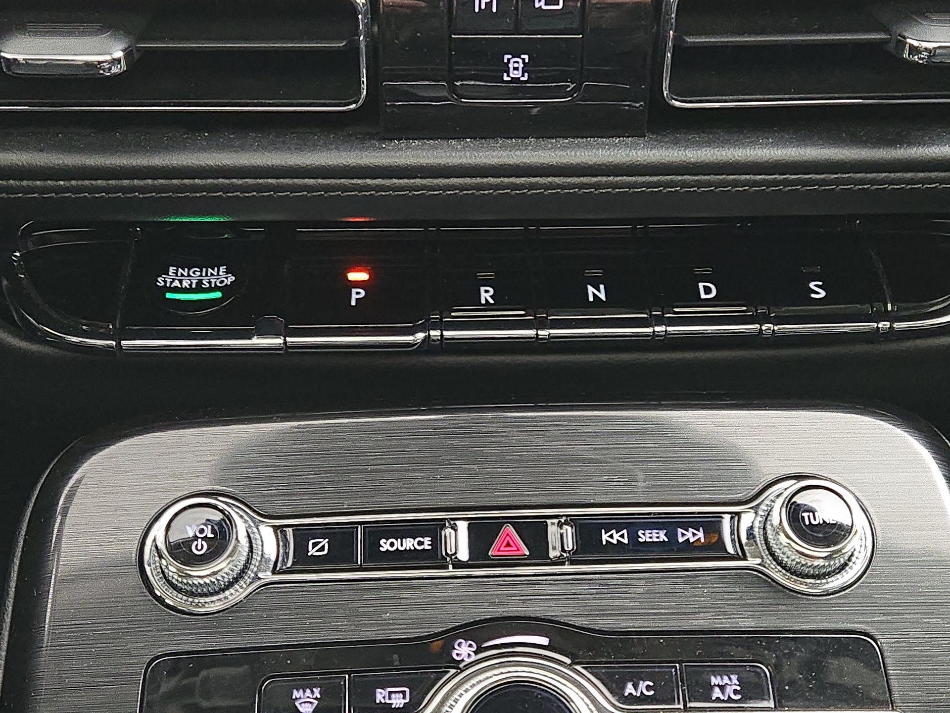 Thumbnail: 2021 Lincoln Nautilus - 18