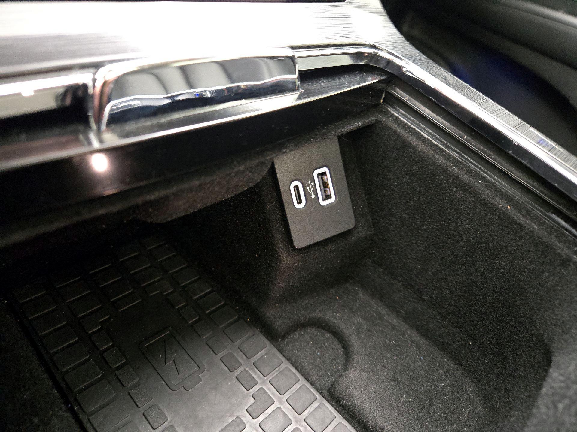 Thumbnail: 2021 Lincoln Nautilus - 19