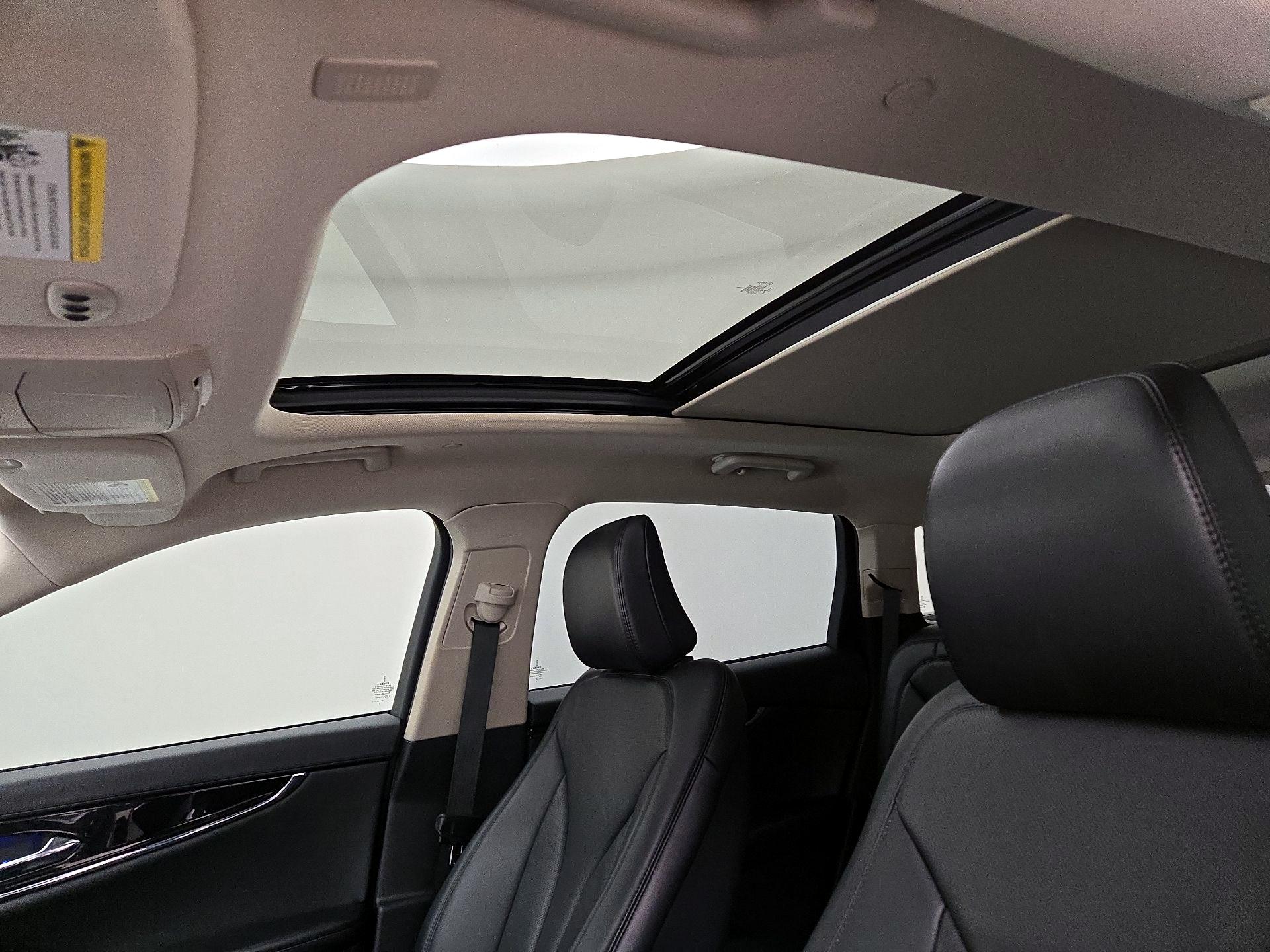 Thumbnail: 2021 Lincoln Nautilus - 20