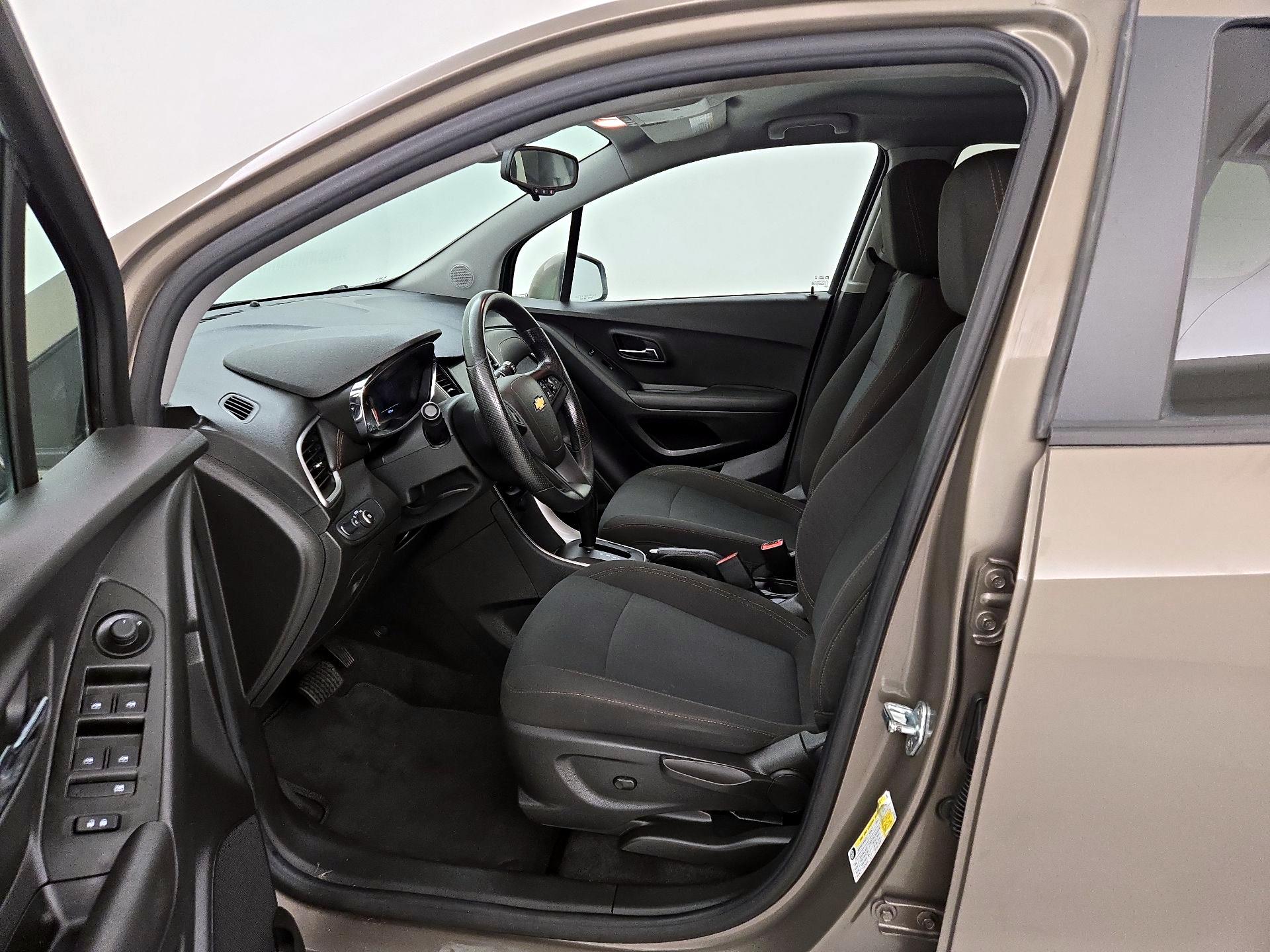 Thumbnail: 2020 Chevrolet Trax - 11